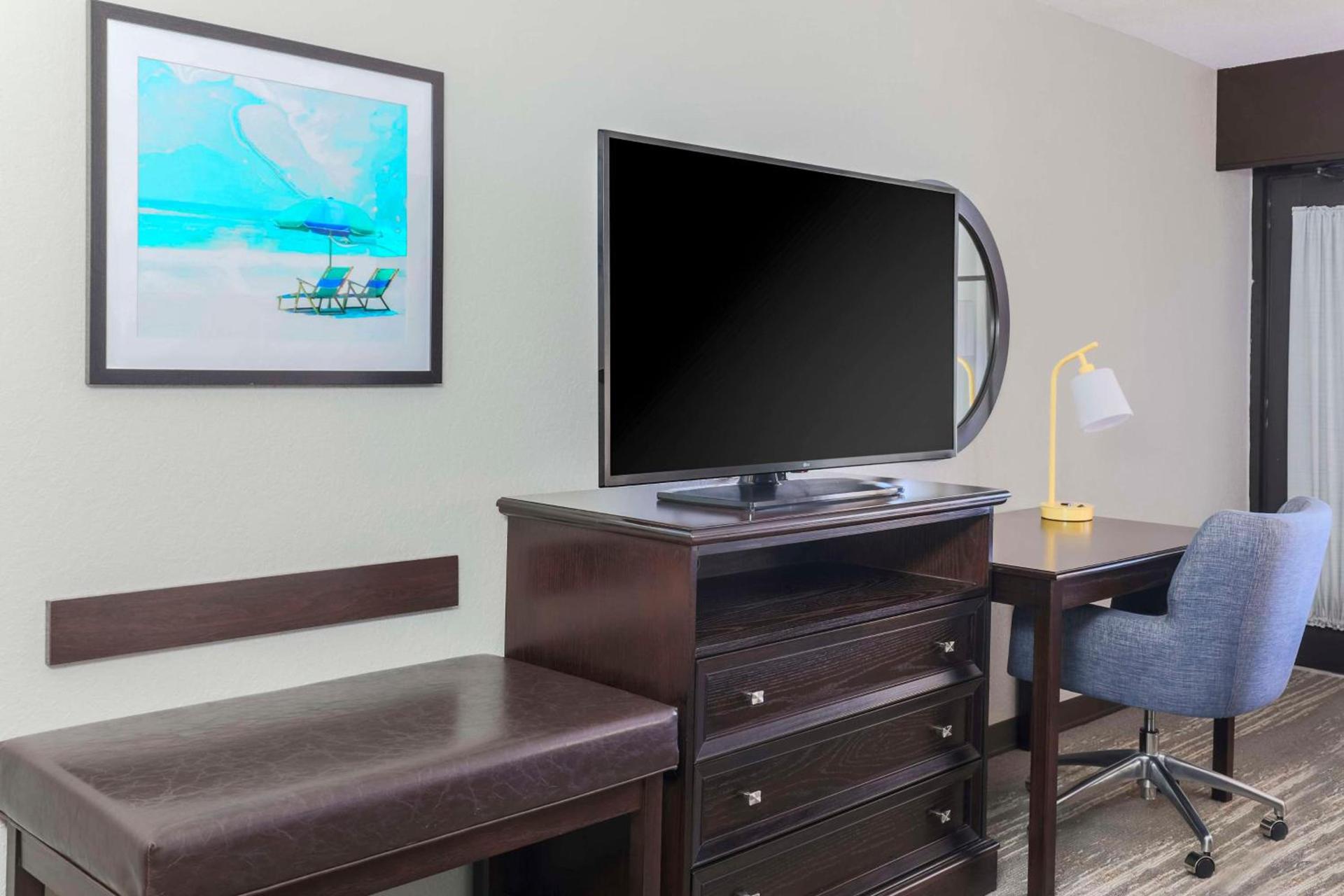 Hampton Inn Fort Walton Beach photo 40