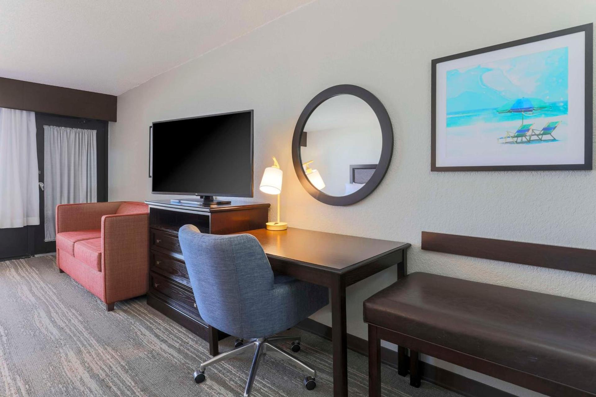 Hampton Inn Fort Walton Beach photo 49