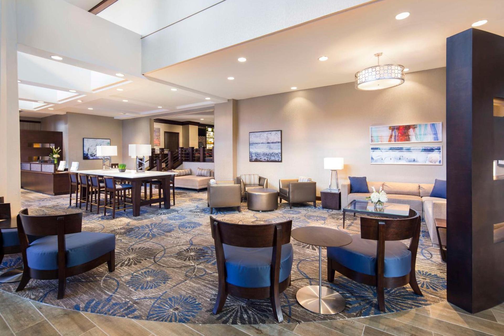 DoubleTree by Hilton Hotel Jacksonville Riverfront photo 8