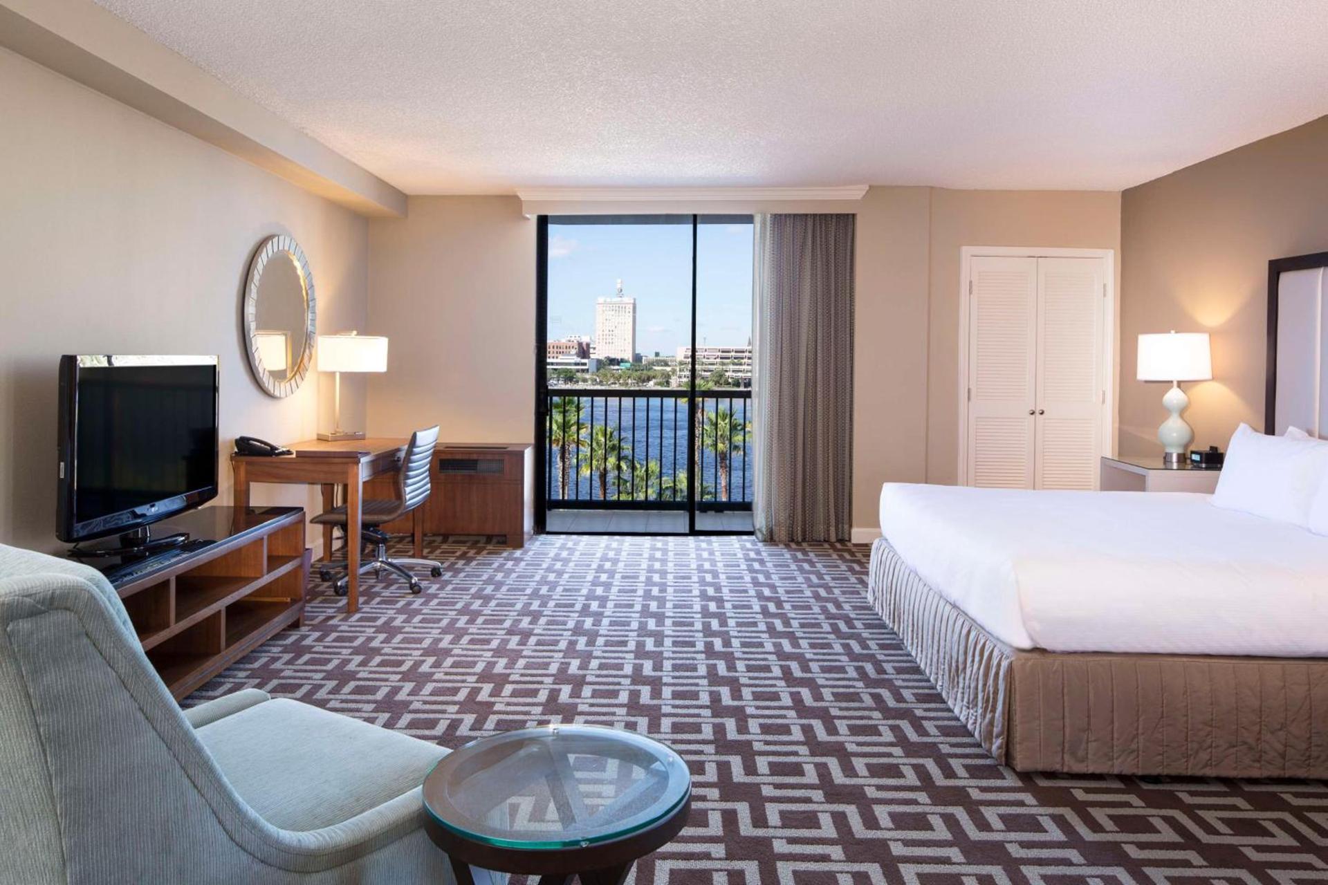 DoubleTree by Hilton Hotel Jacksonville Riverfront photo 20