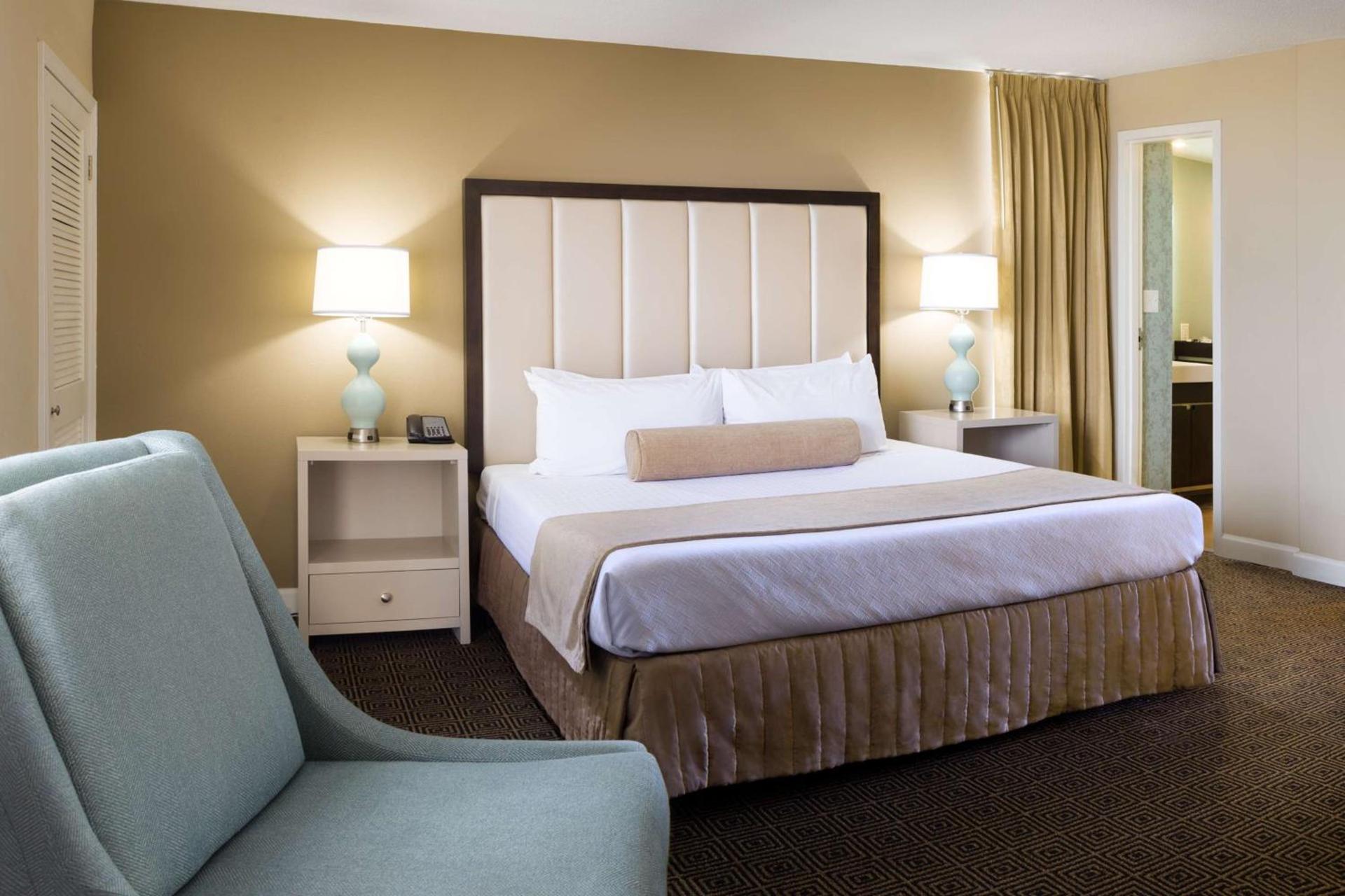 DoubleTree by Hilton Hotel Jacksonville Riverfront photo 30