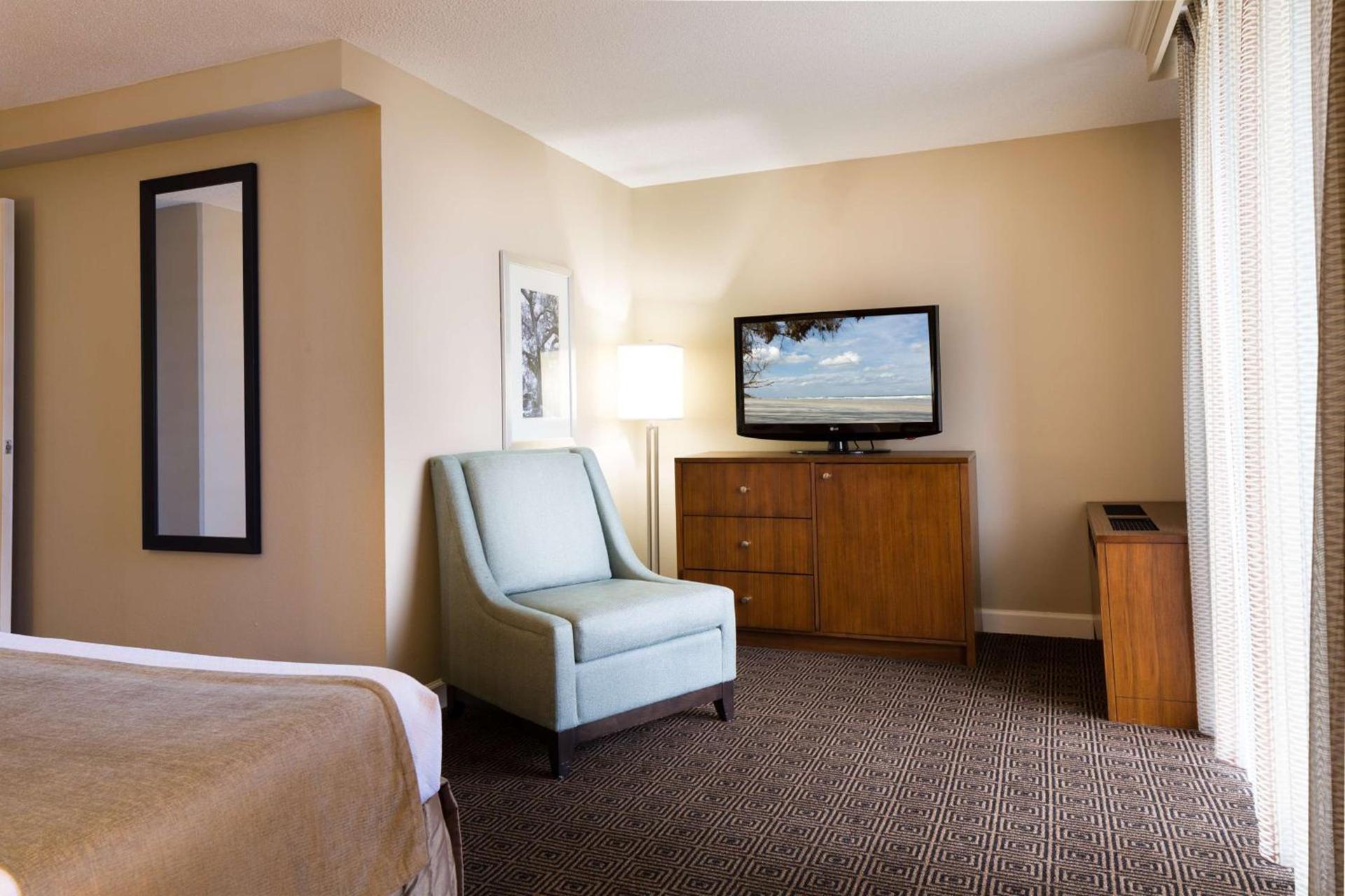 DoubleTree by Hilton Hotel Jacksonville Riverfront photo 40