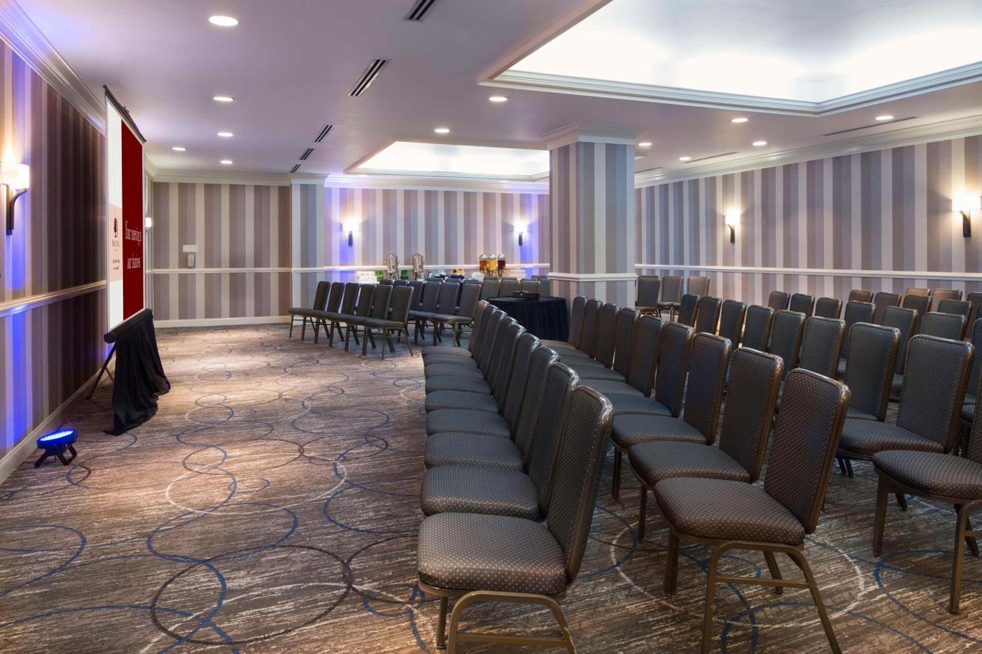 DoubleTree by Hilton Hotel Jacksonville Riverfront photo 44