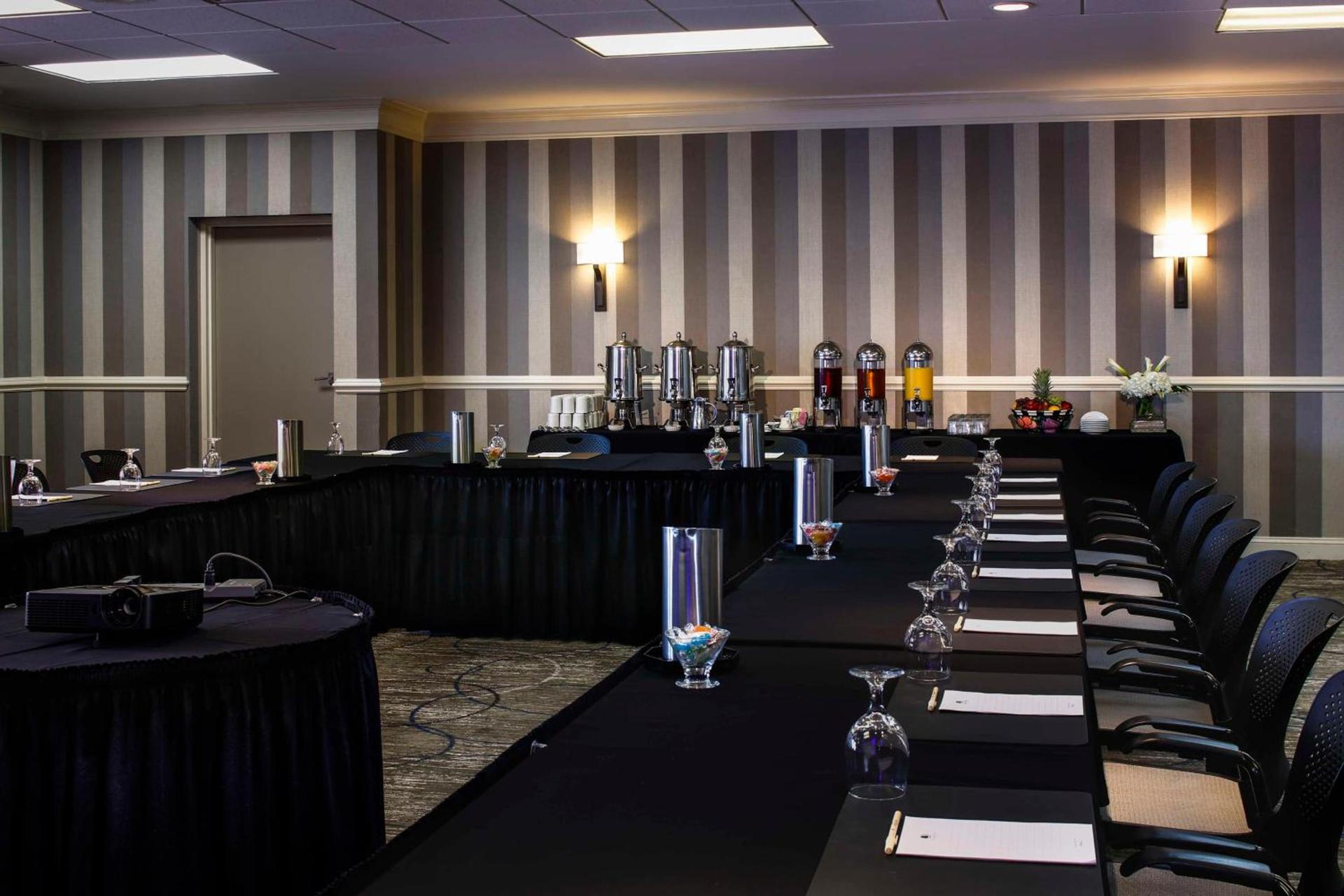 DoubleTree by Hilton Hotel Jacksonville Riverfront photo 47