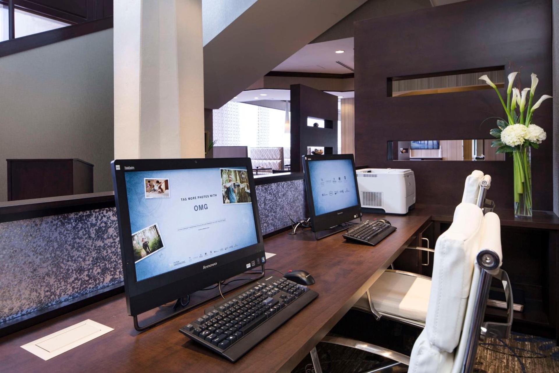 DoubleTree by Hilton Hotel Jacksonville Riverfront photo 55