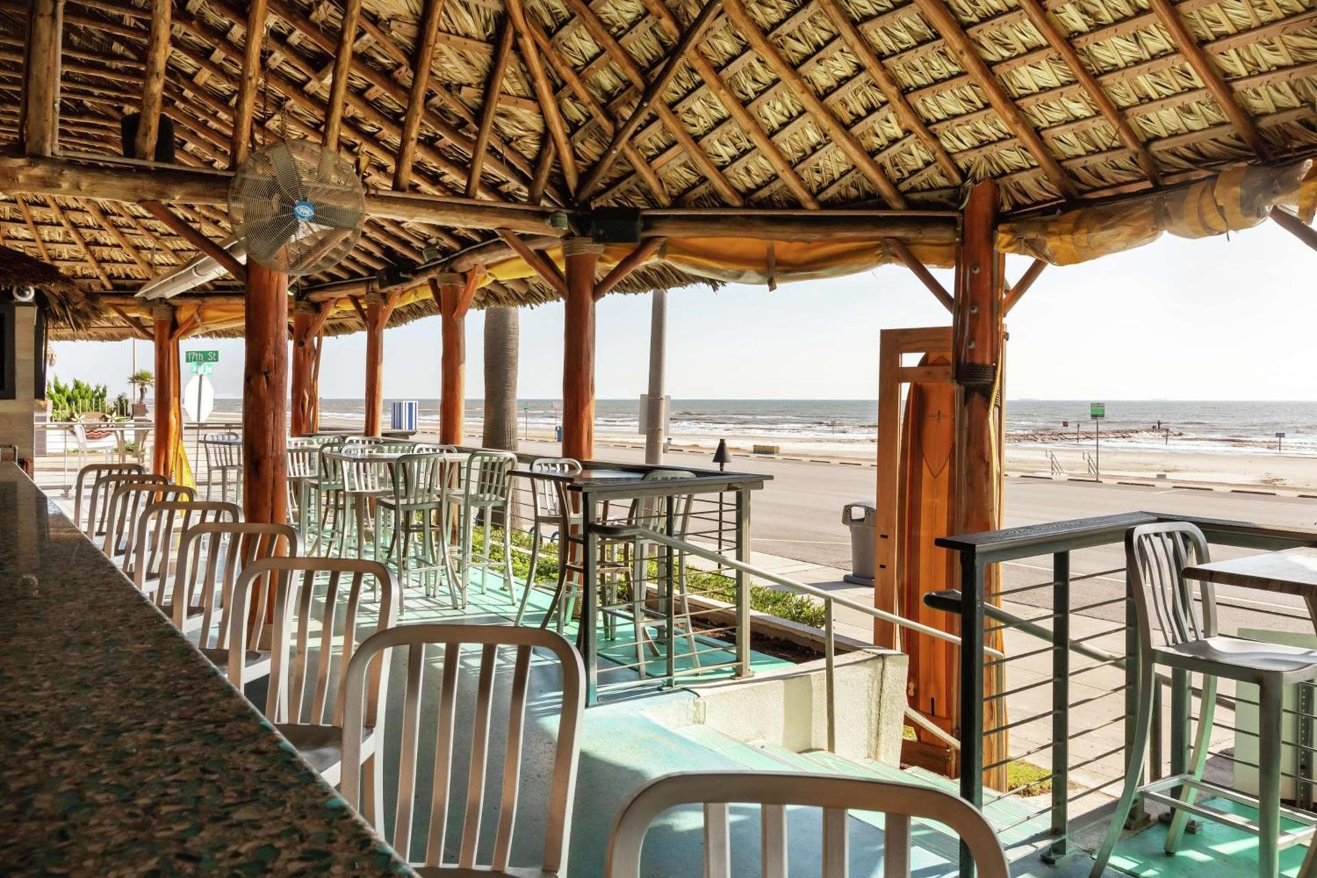 DoubleTree by Hilton Galveston Beach photo 34
