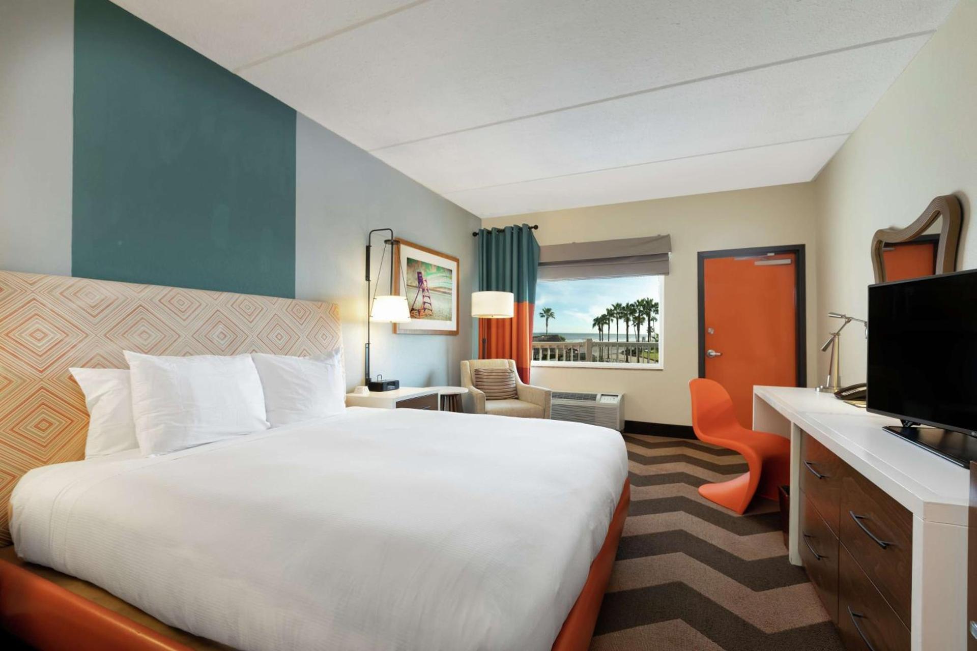 DoubleTree by Hilton Galveston Beach photo 49