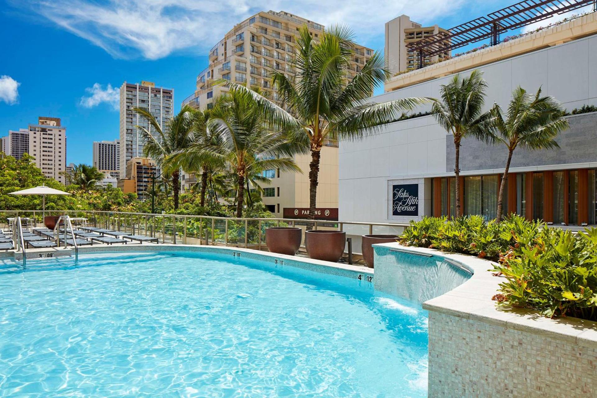 Hilton Garden Inn Waikiki Beach photo 2