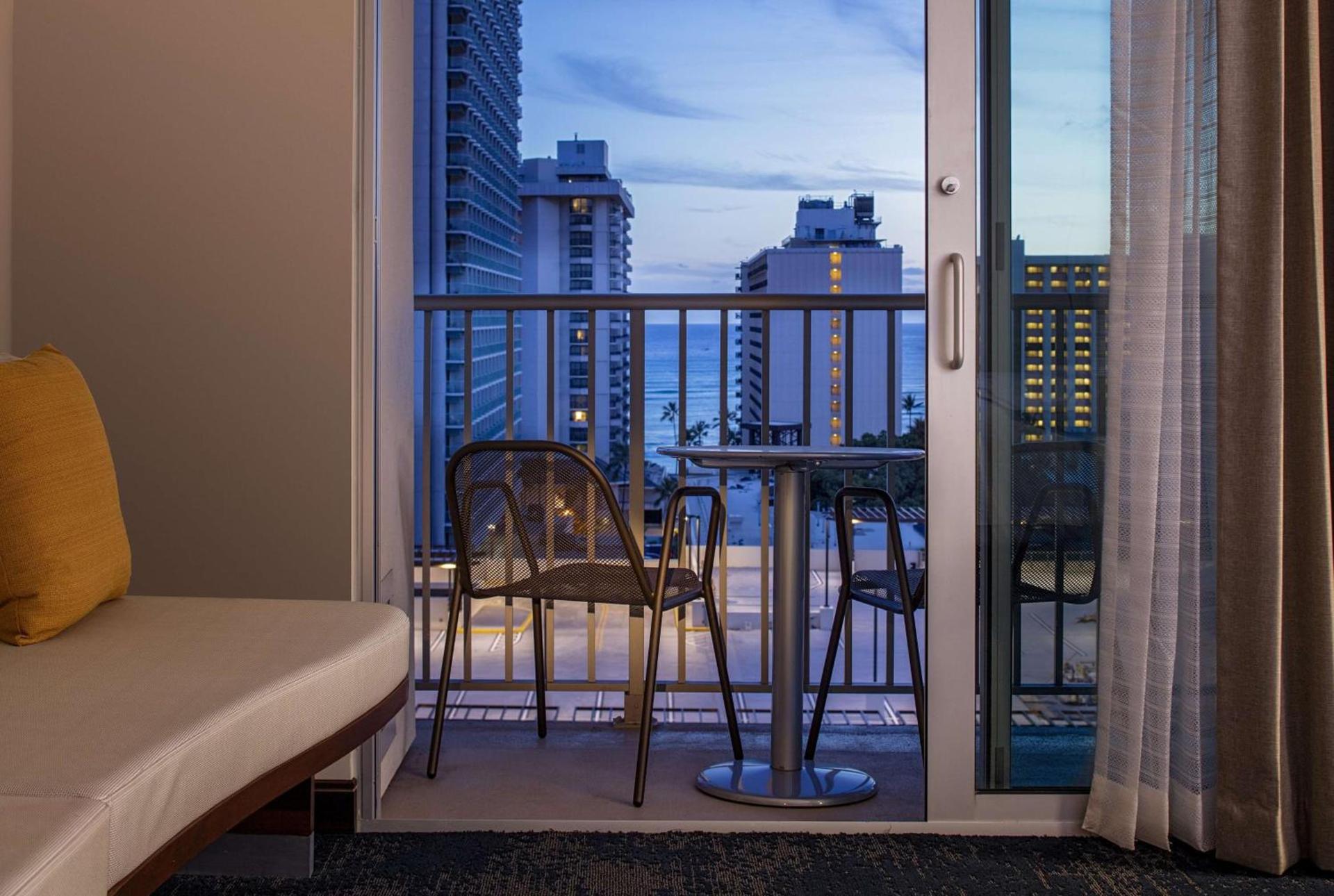 Hilton Garden Inn Waikiki Beach photo 18