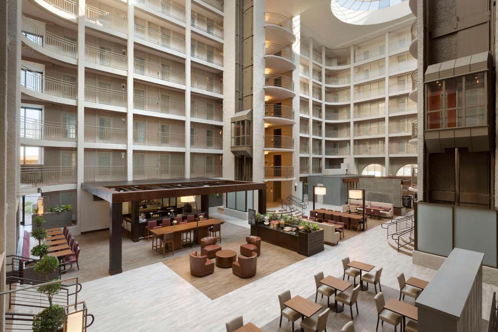 Embassy Suites by Hilton El Paso photo 7
