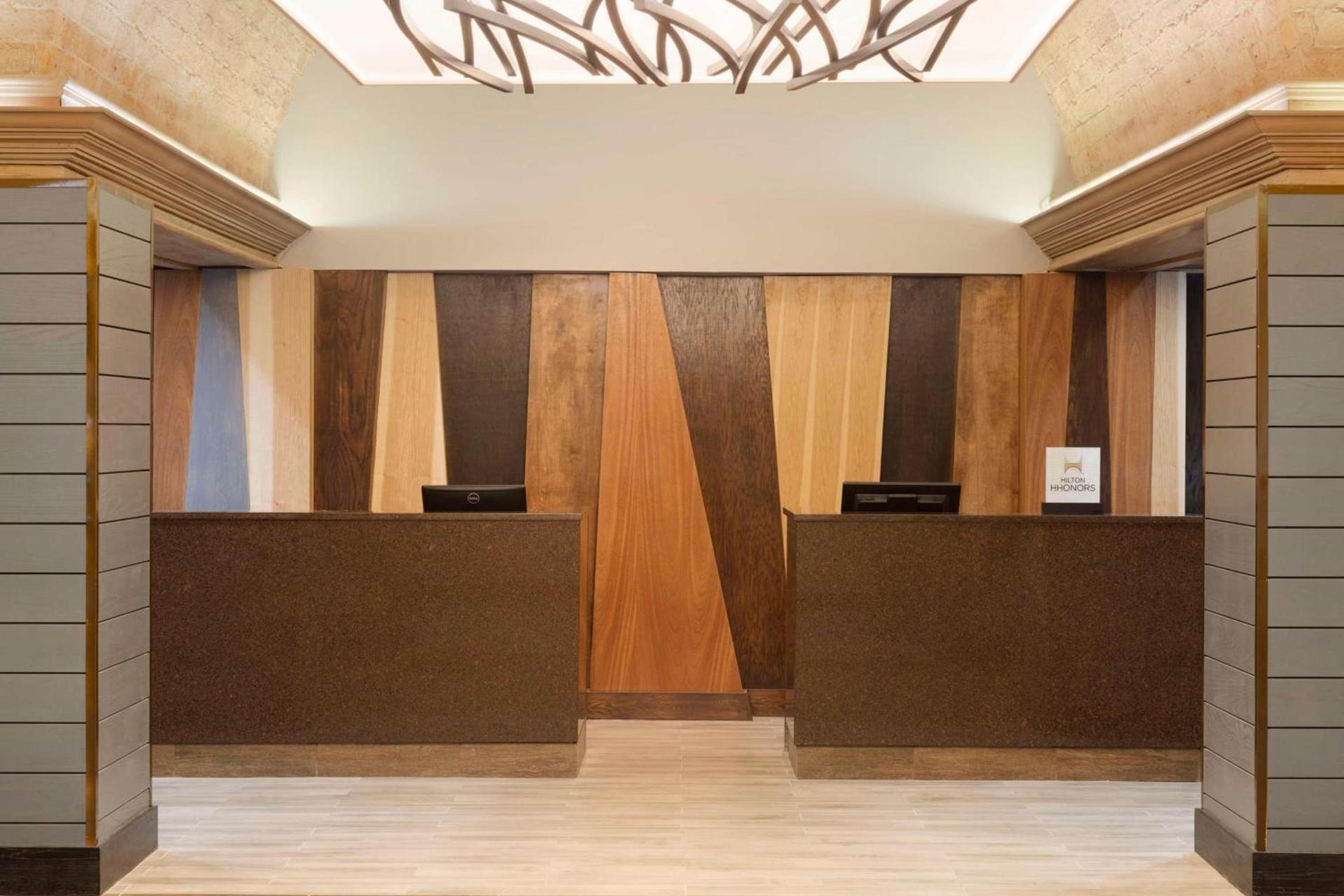 Embassy Suites by Hilton El Paso photo 8