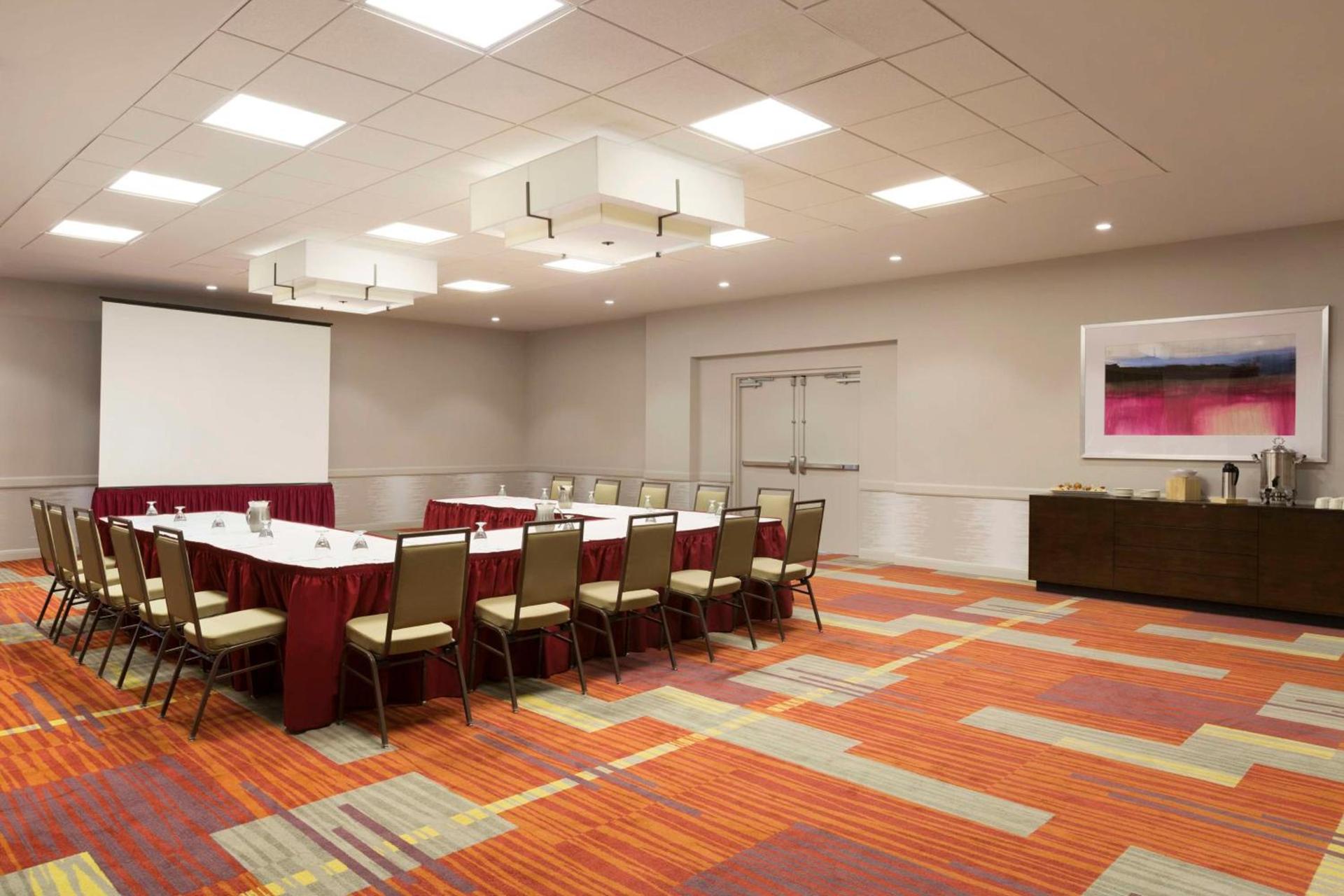 Embassy Suites by Hilton El Paso photo 28