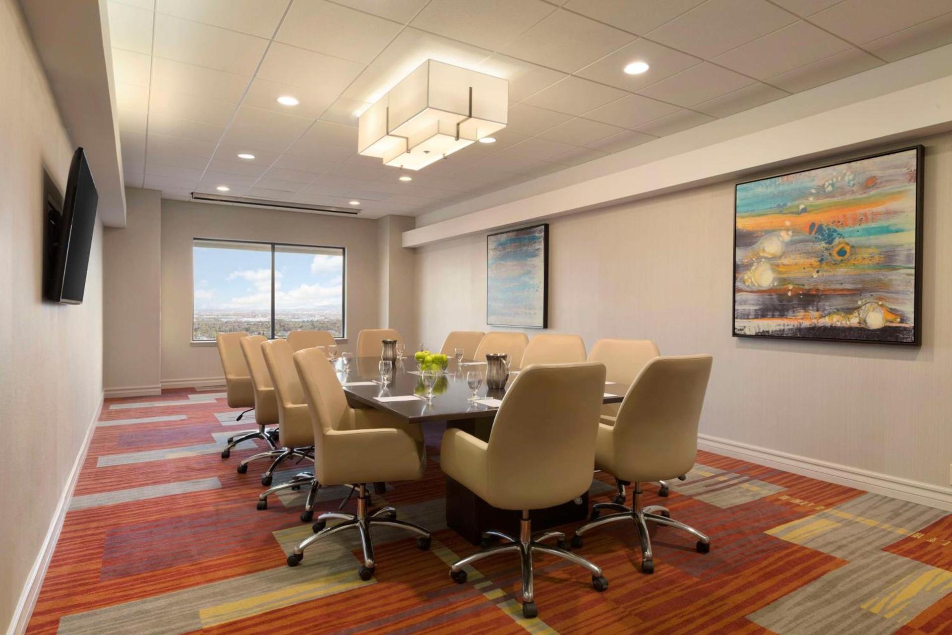 Embassy Suites by Hilton El Paso photo 33