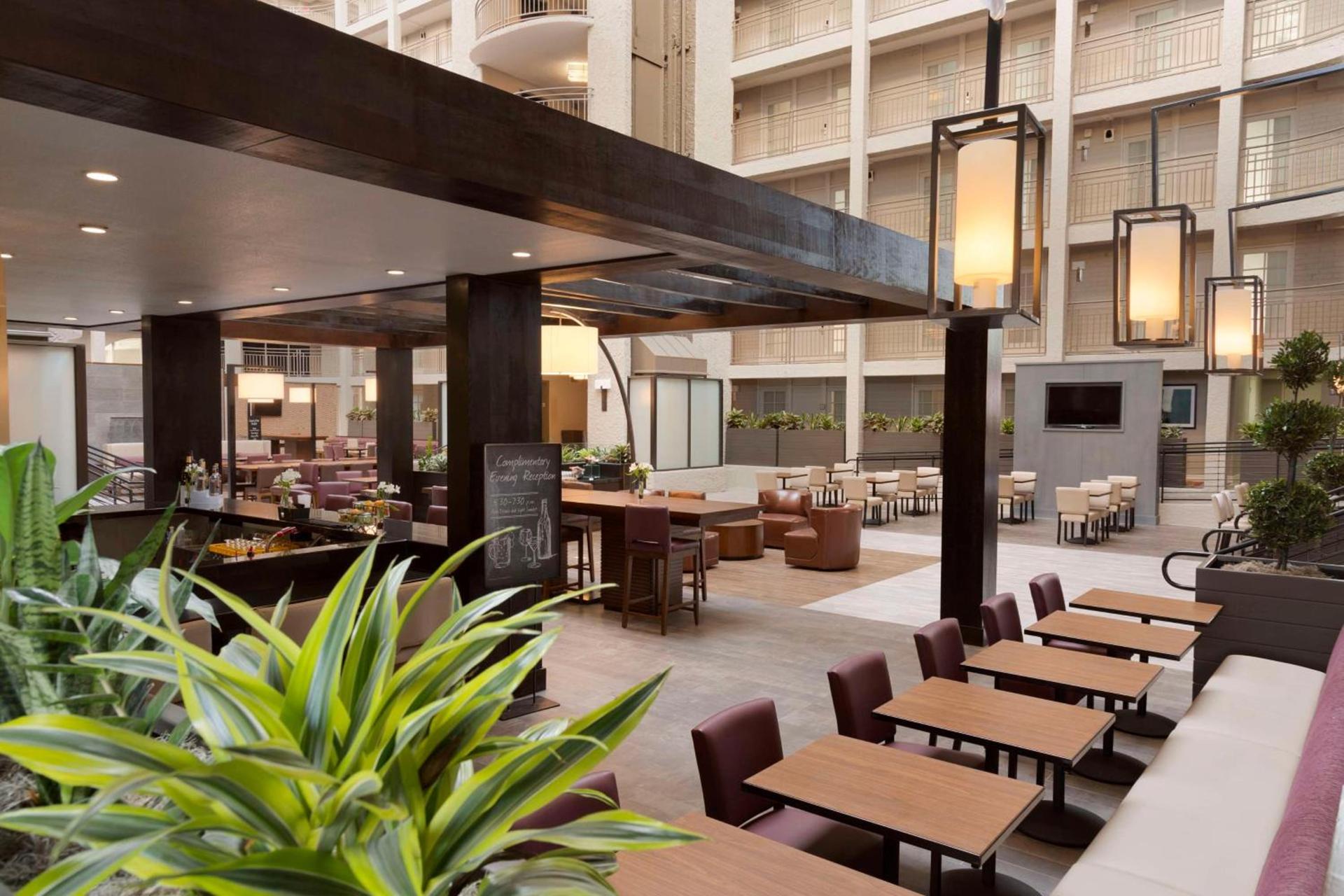 Embassy Suites by Hilton El Paso photo 39