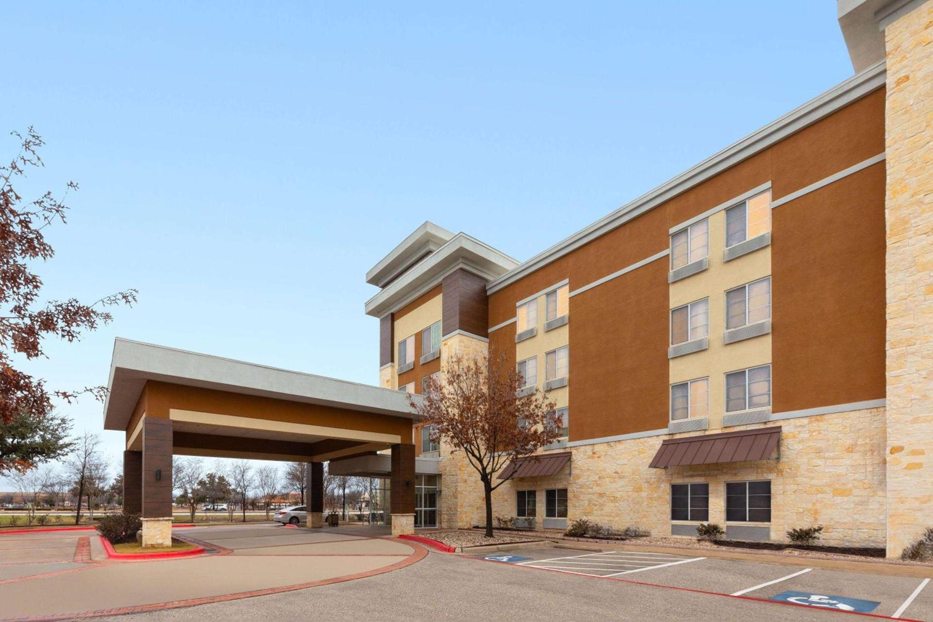 La Quinta by Wyndham Austin - Cedar Park photo 2