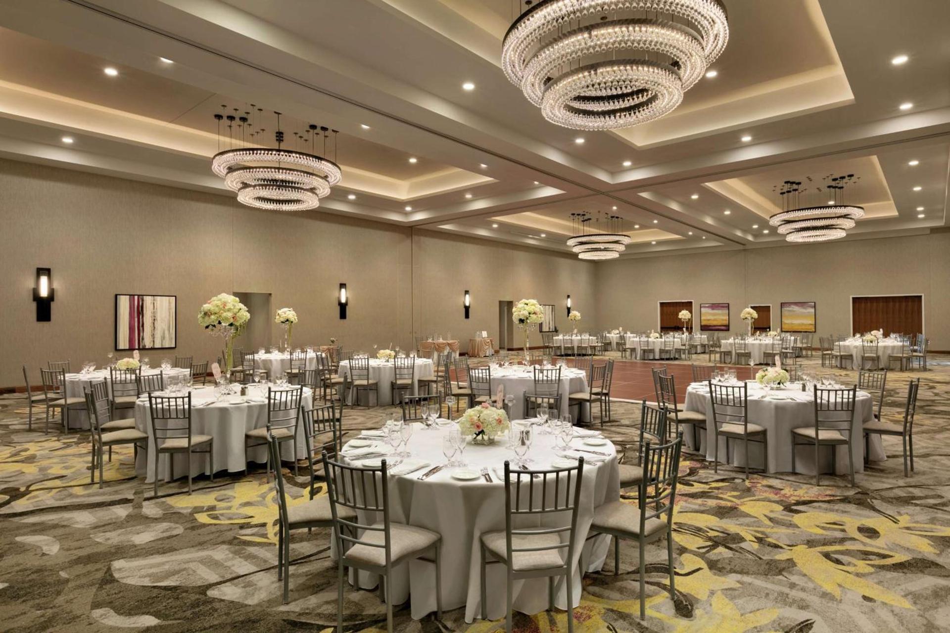 Embassy Suites By Hilton Berkeley Heights photo 14