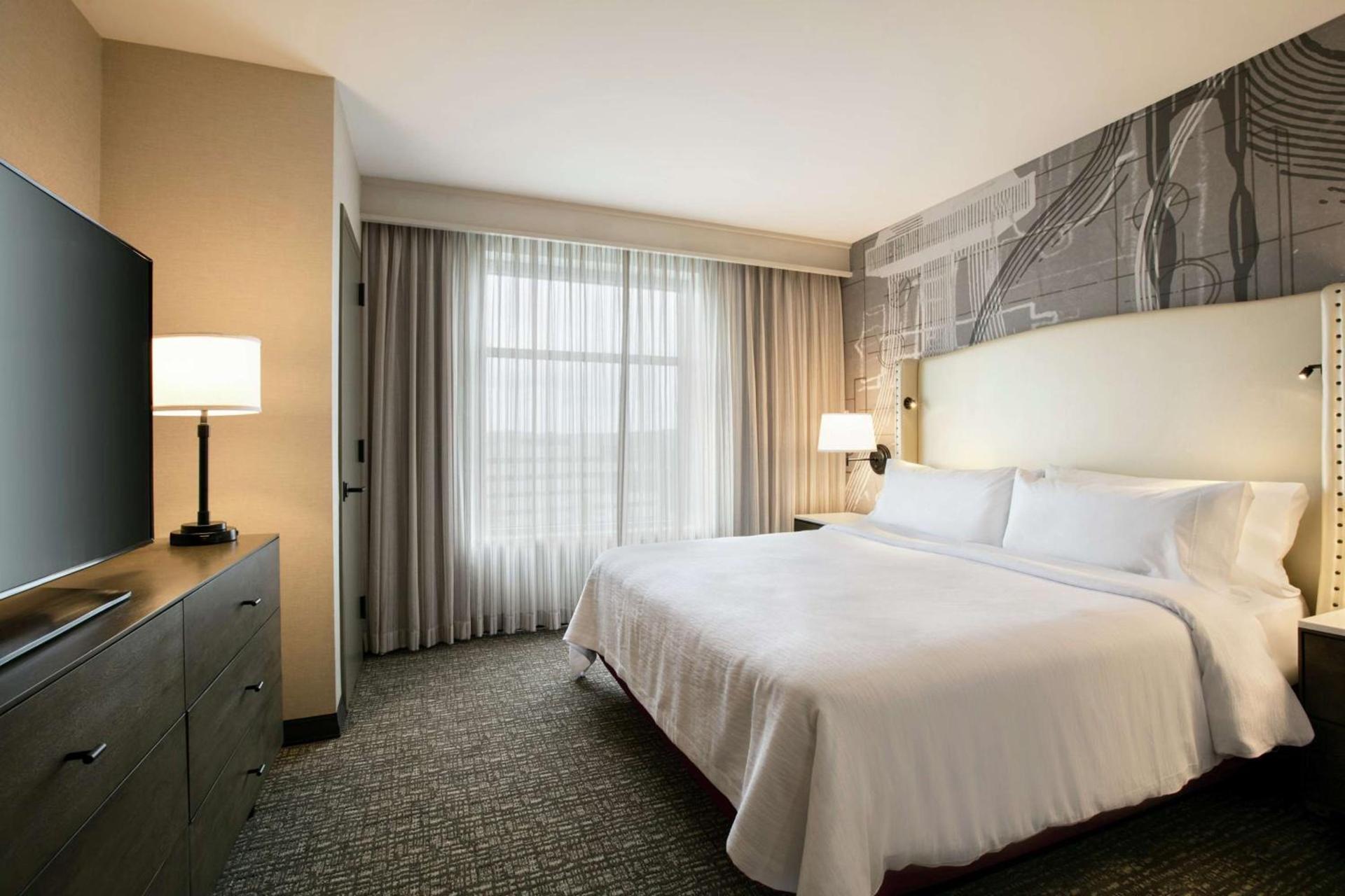 Embassy Suites By Hilton Berkeley Heights photo 24