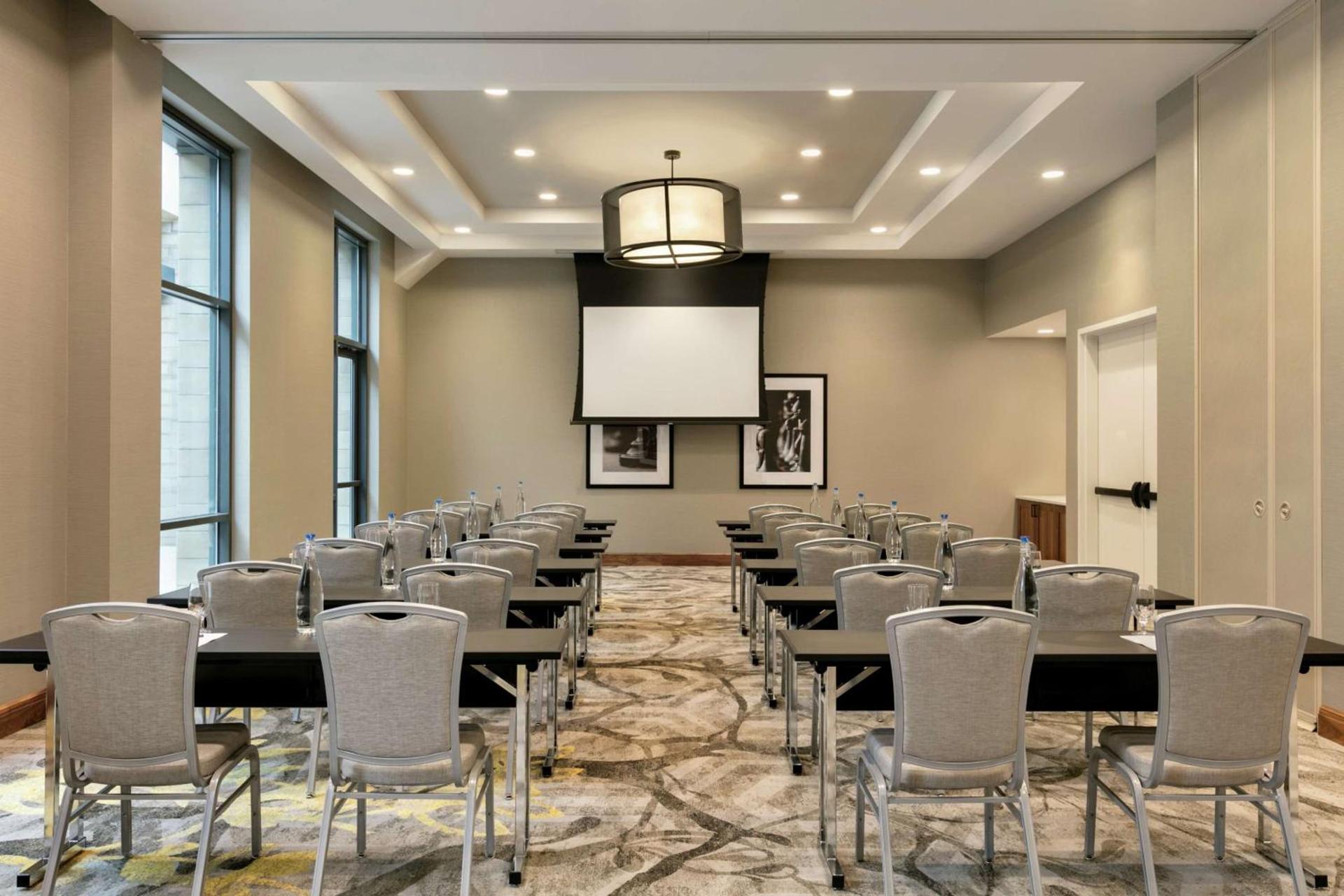 Embassy Suites By Hilton Berkeley Heights photo 46