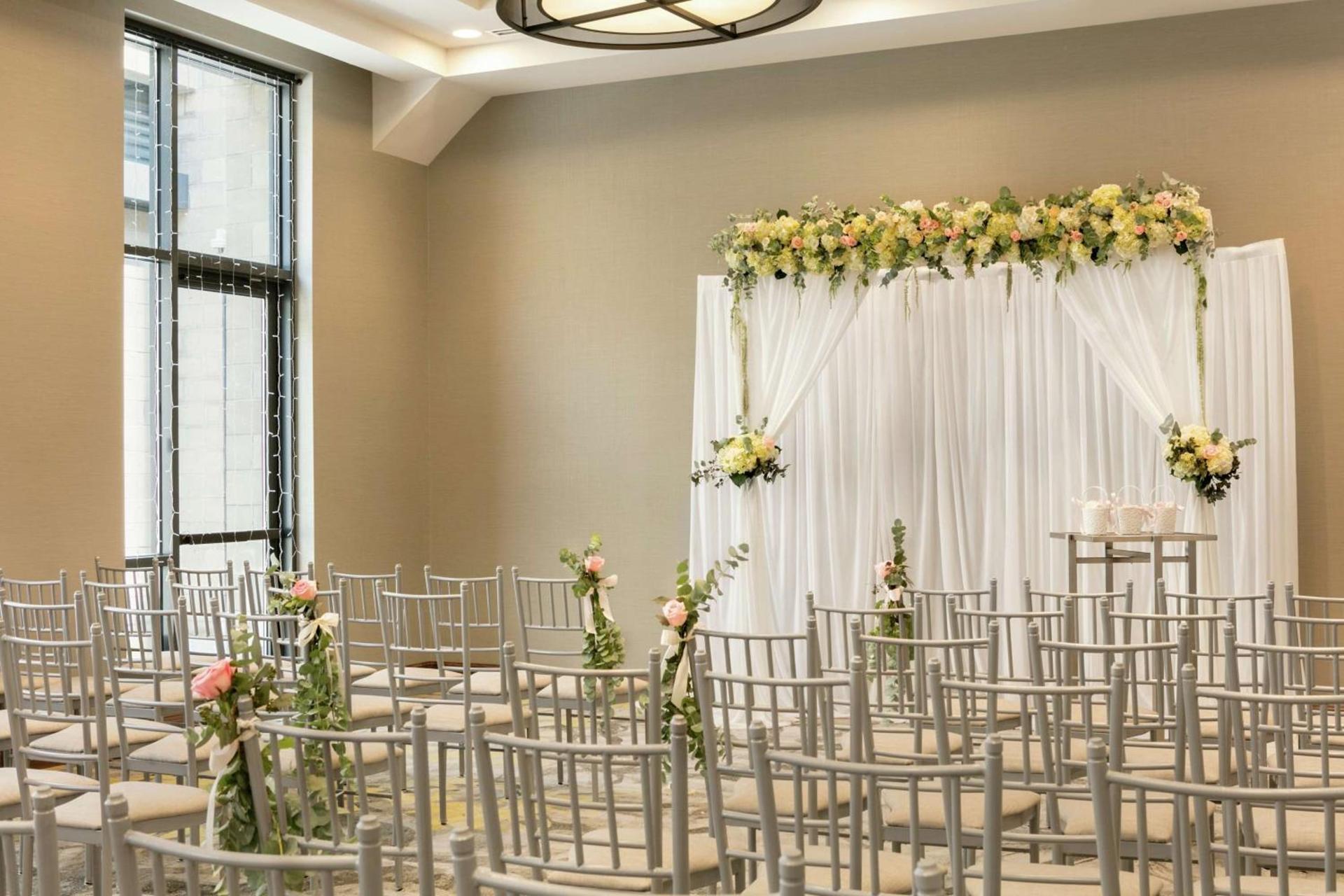 Embassy Suites By Hilton Berkeley Heights photo 47