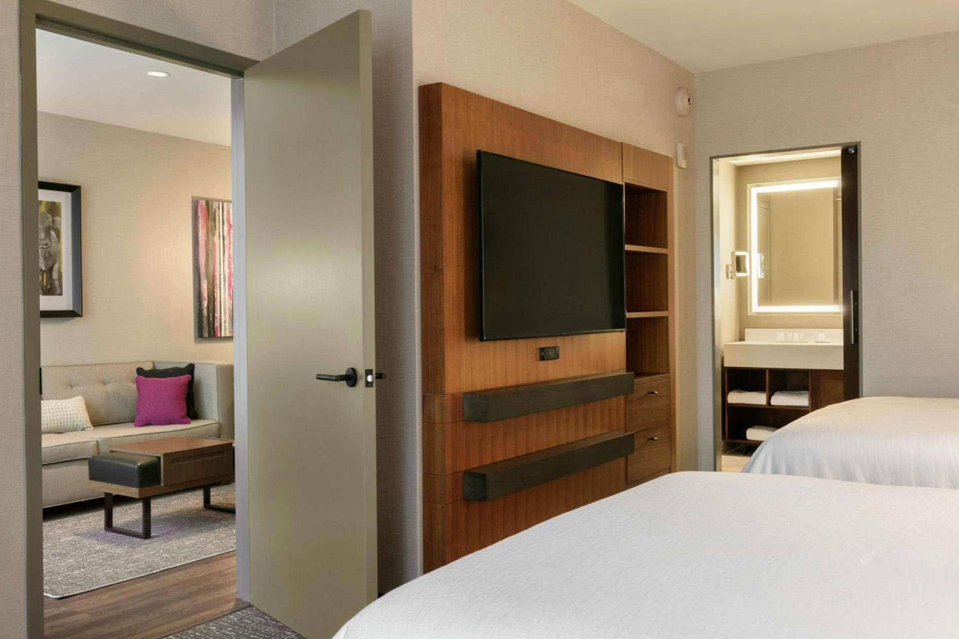 Embassy Suites By Hilton Berkeley Heights photo 61
