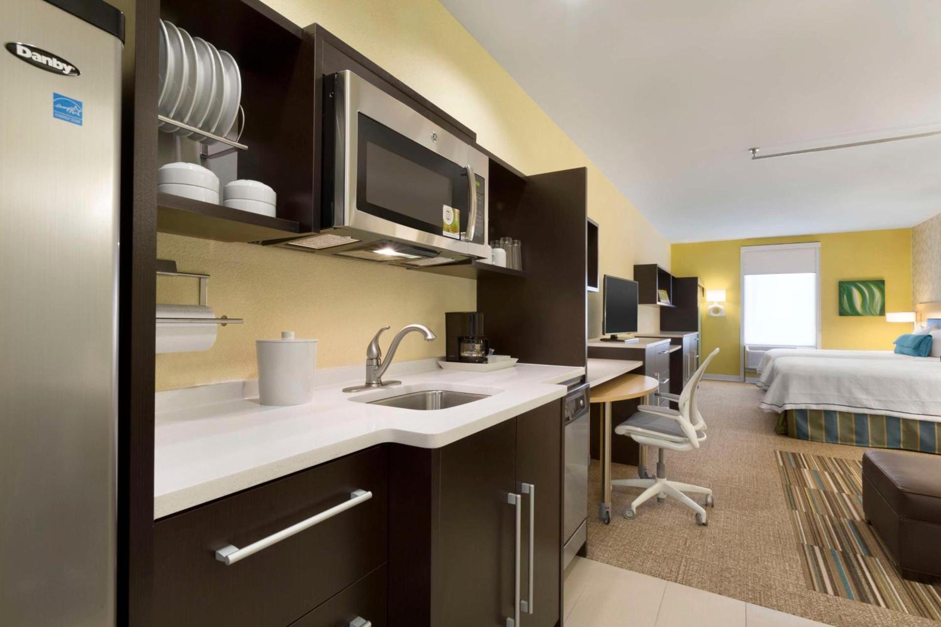 Home2 Suites by Hilton Houston Pasadena photo 7