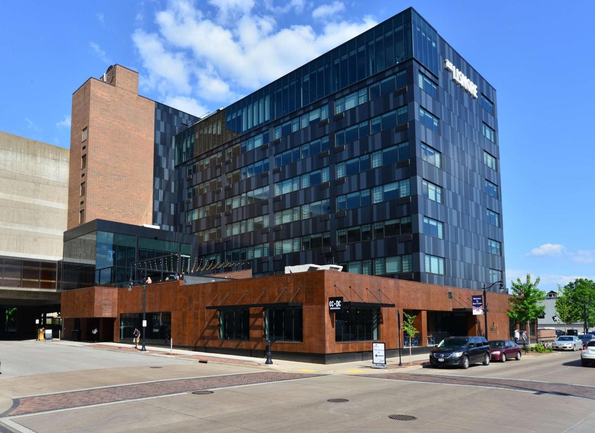 The Lismore Hotel Eau Claire - a DoubleTree by Hilton photo 2