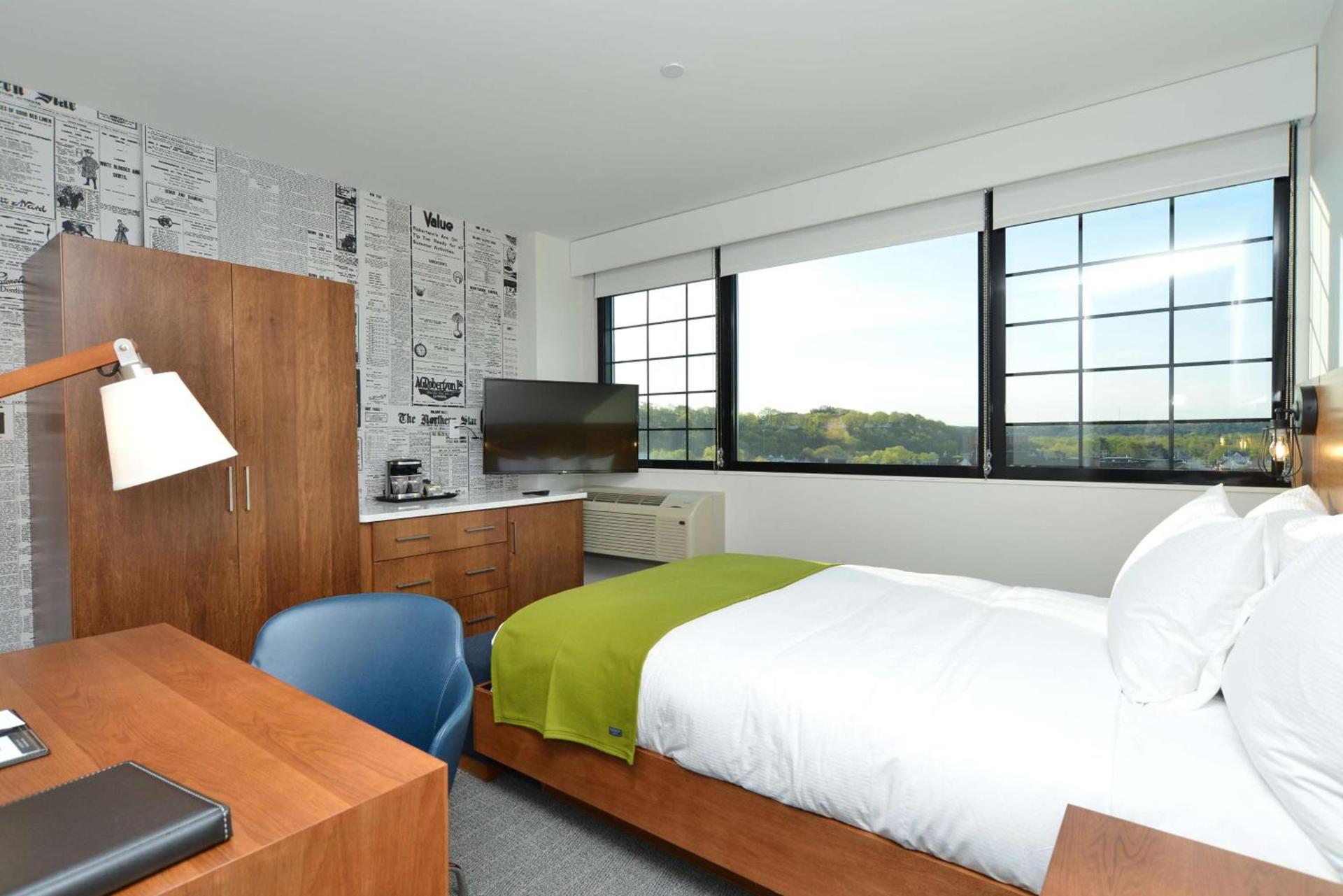 The Lismore Hotel Eau Claire - a DoubleTree by Hilton photo 17