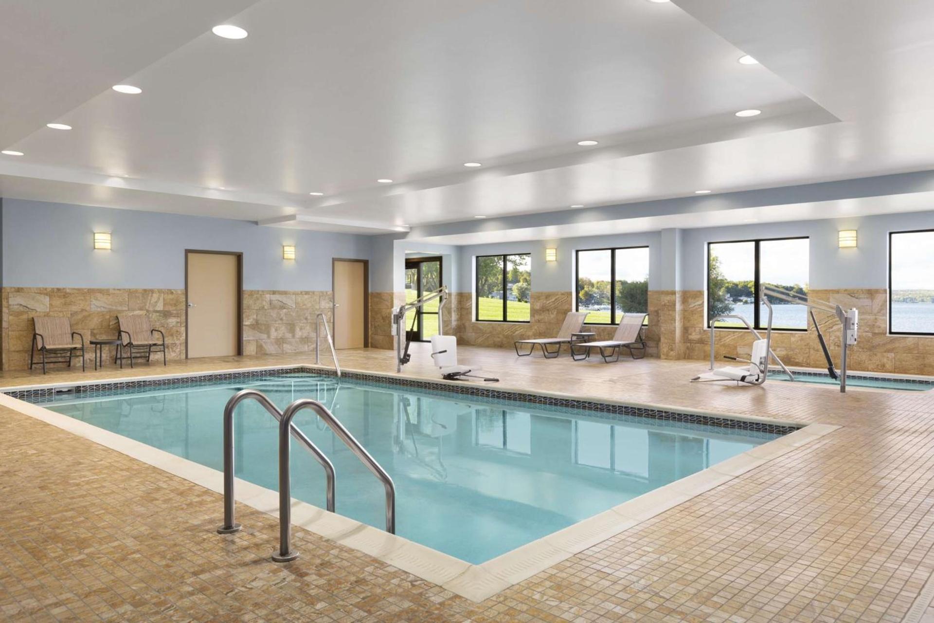 Hampton Inn Penn Yan, NY photo 8