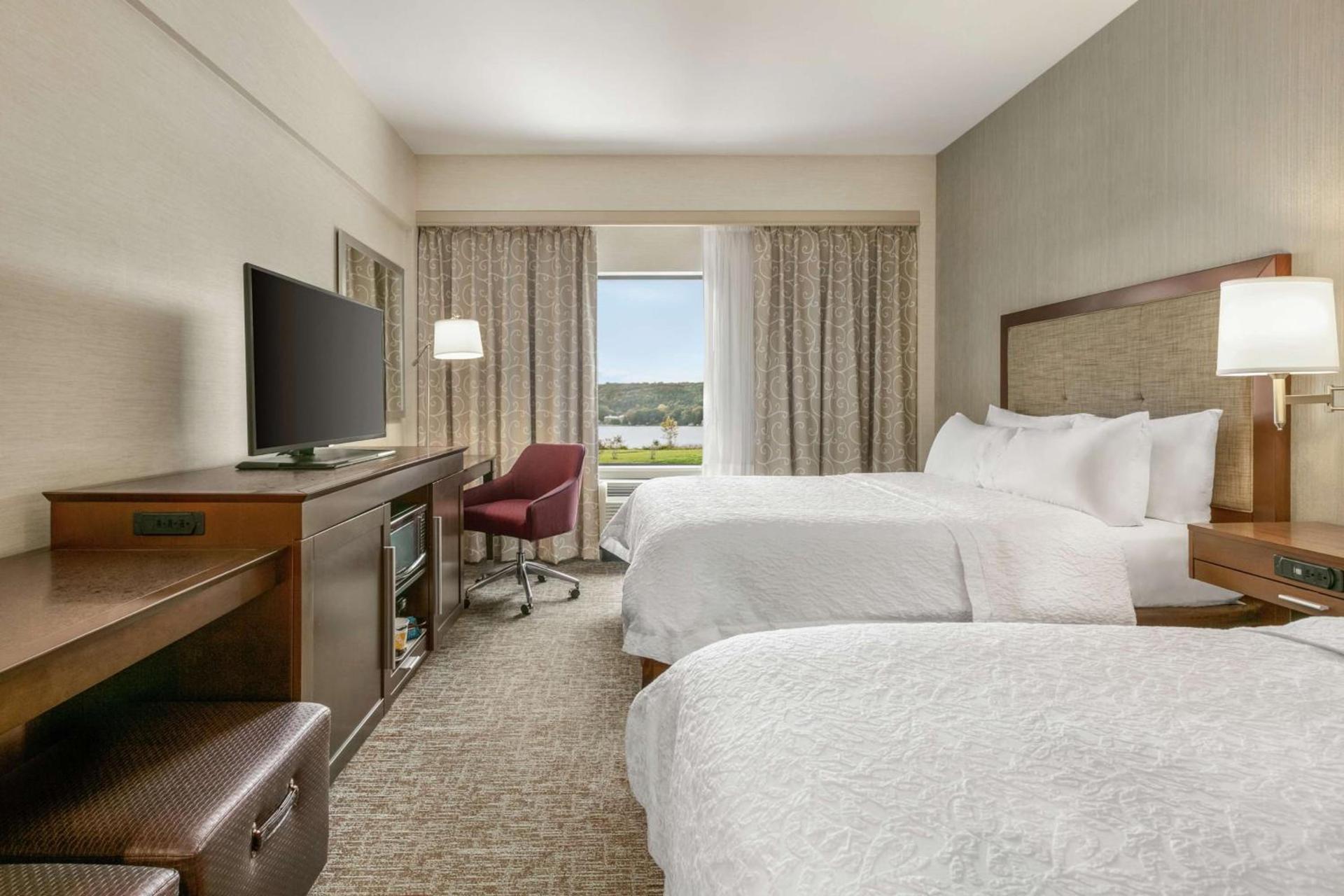 Hampton Inn Penn Yan, NY photo 14