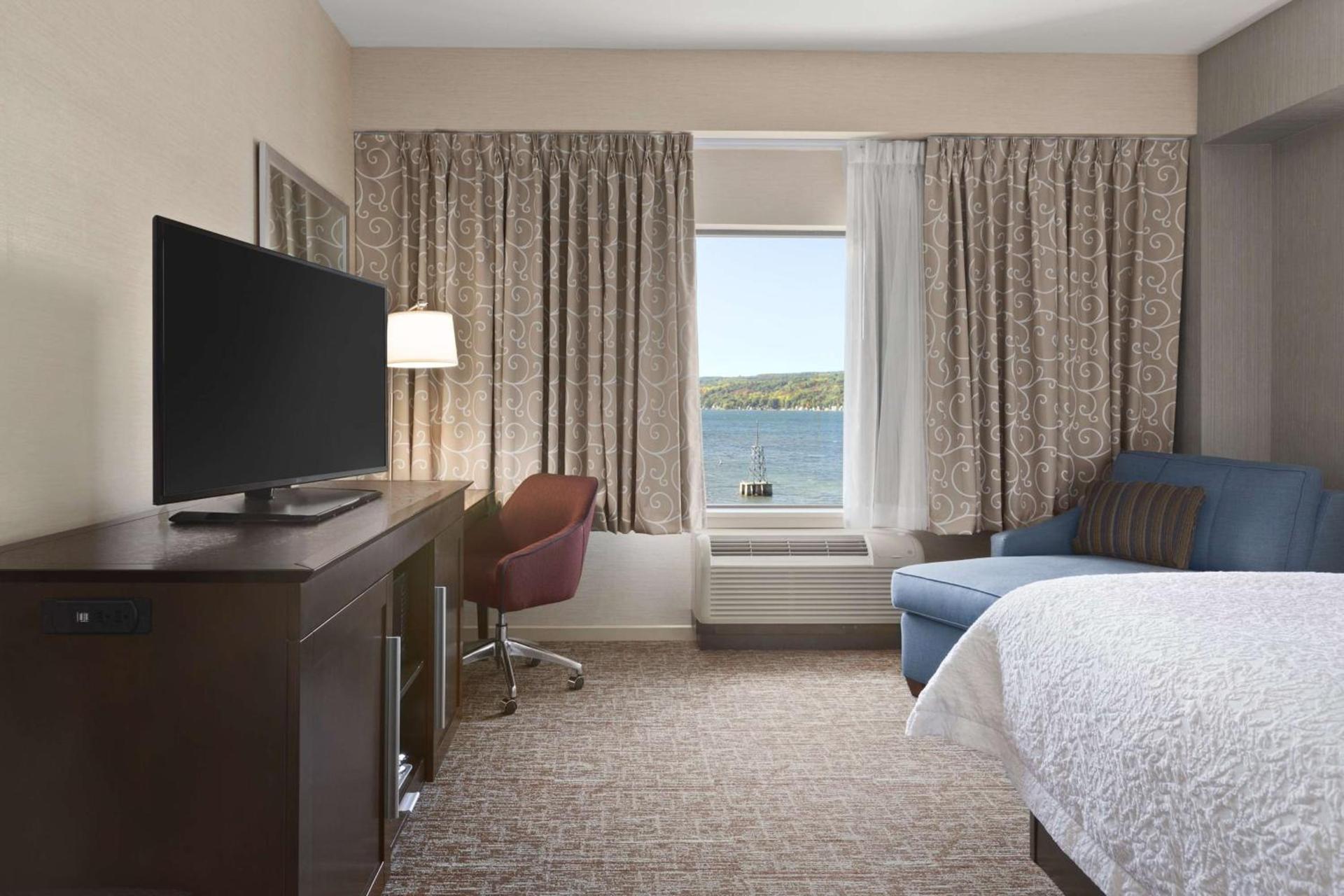 Hampton Inn Penn Yan, NY photo 41