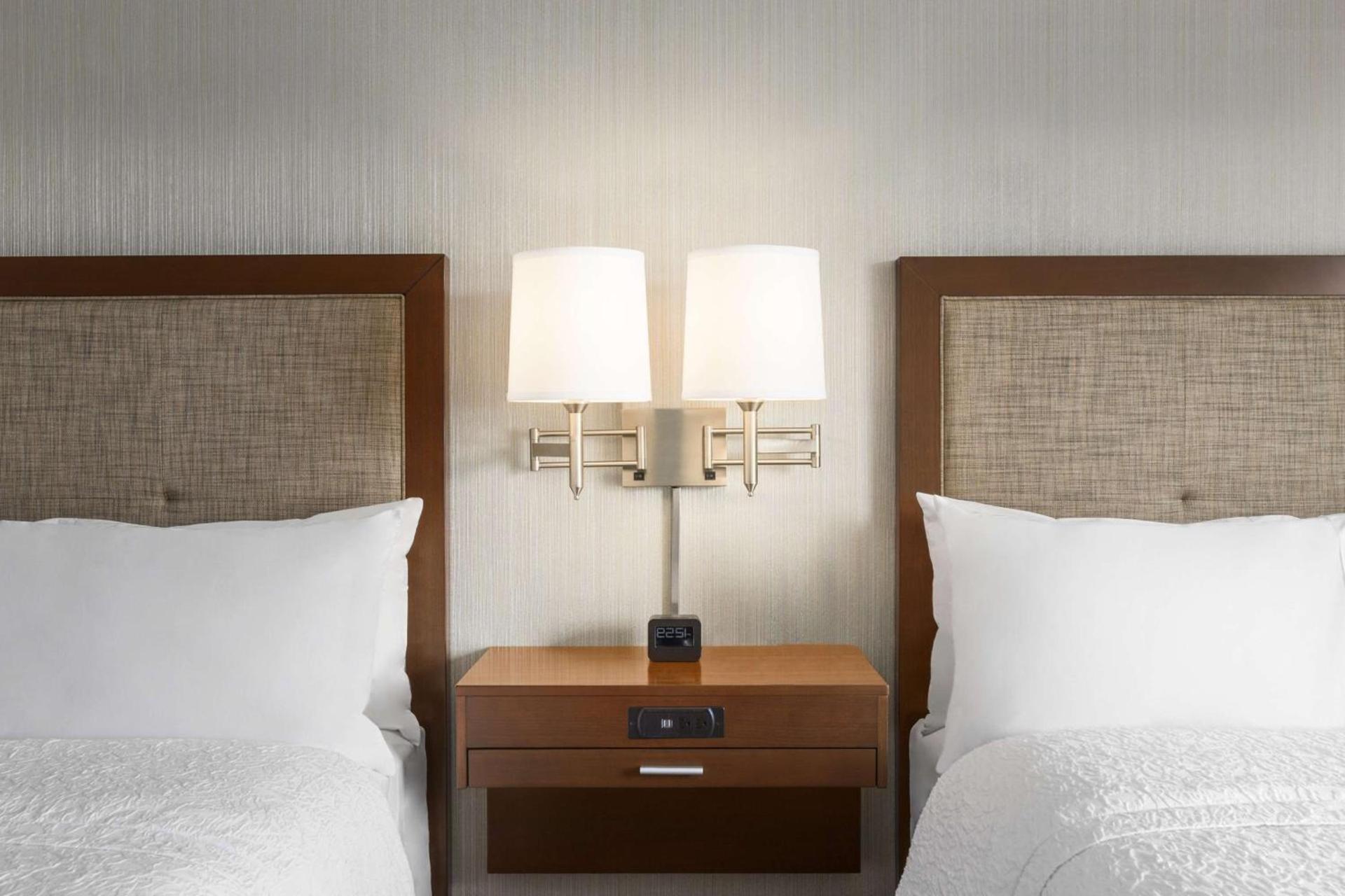 Hampton Inn Penn Yan, NY photo 35