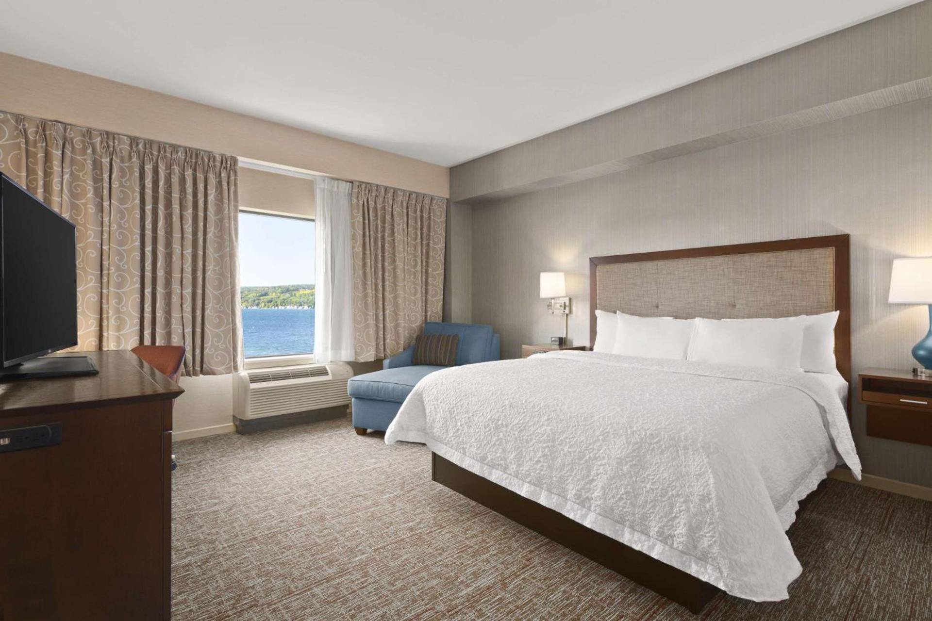 Hampton Inn Penn Yan, NY photo 40
