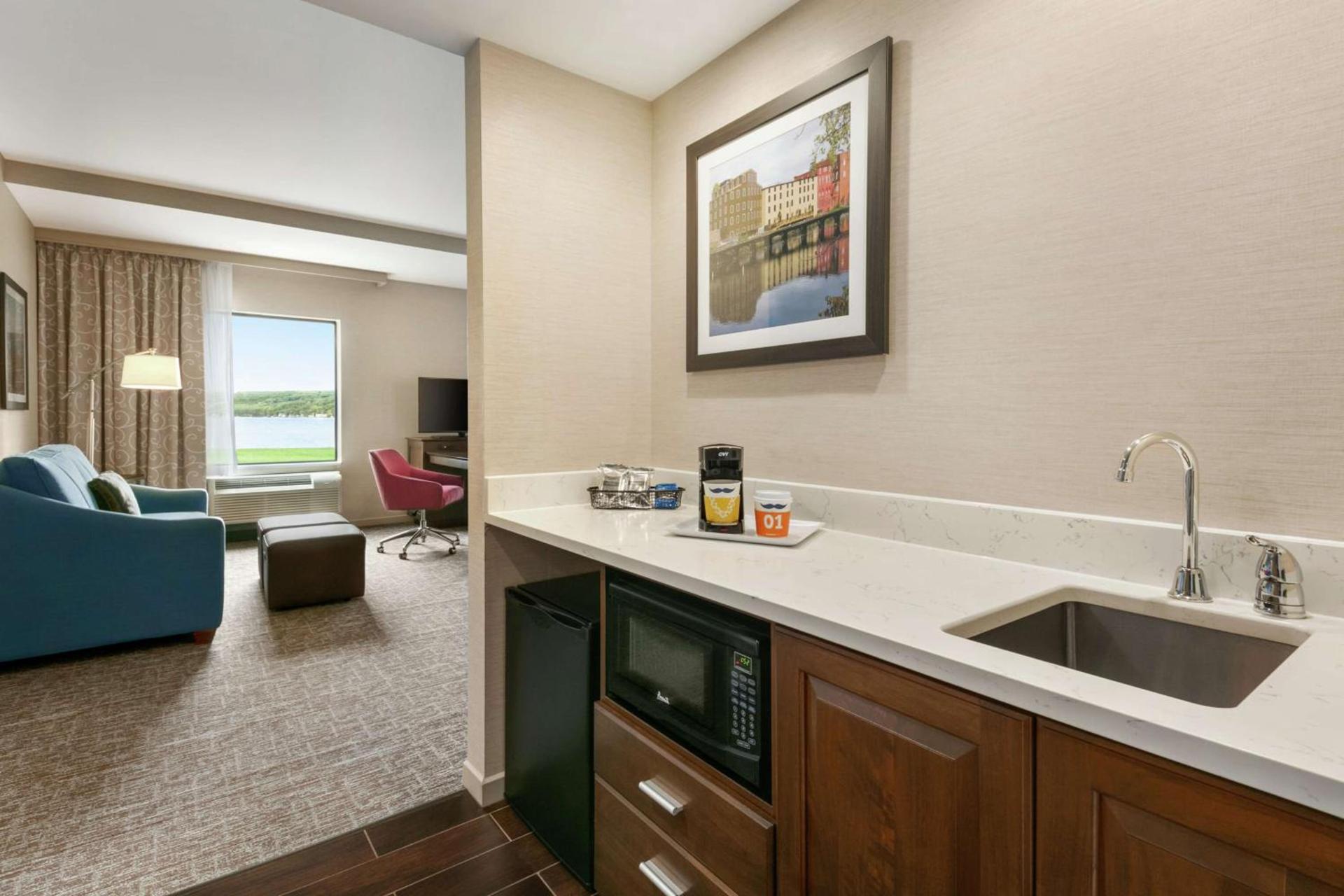 Hampton Inn Penn Yan, NY photo 56