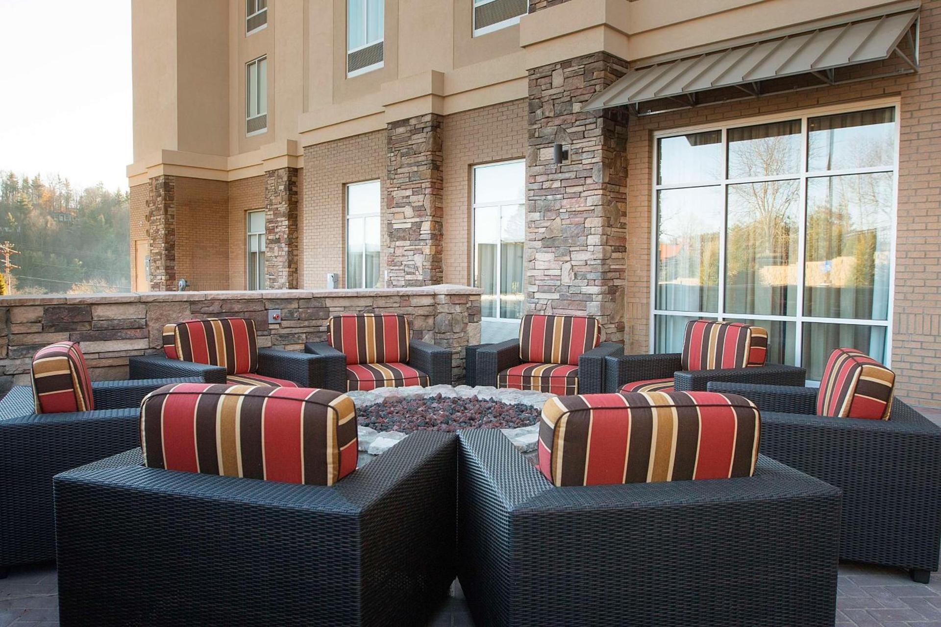 Hampton Inn & Suites Boone, Nc photo 4