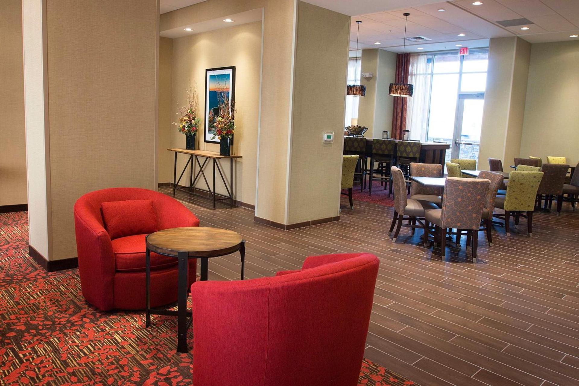 Hampton Inn & Suites Boone, Nc photo 13