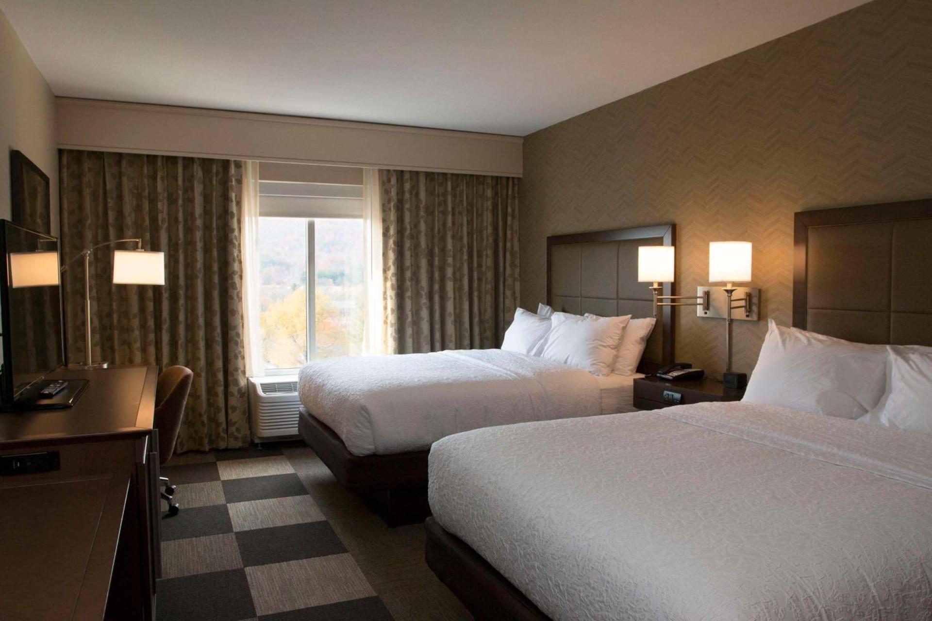 Hampton Inn & Suites Boone, Nc photo 36