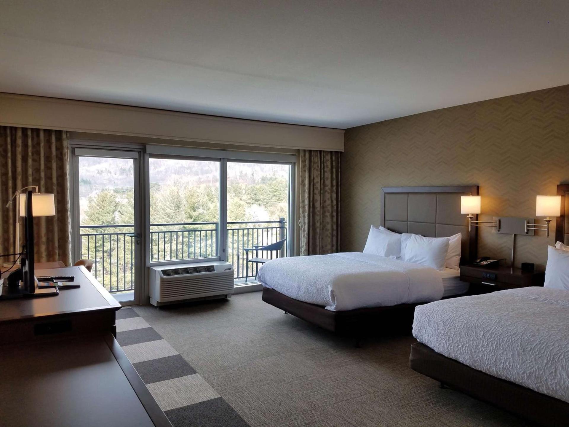 Hampton Inn & Suites Boone, Nc photo 37