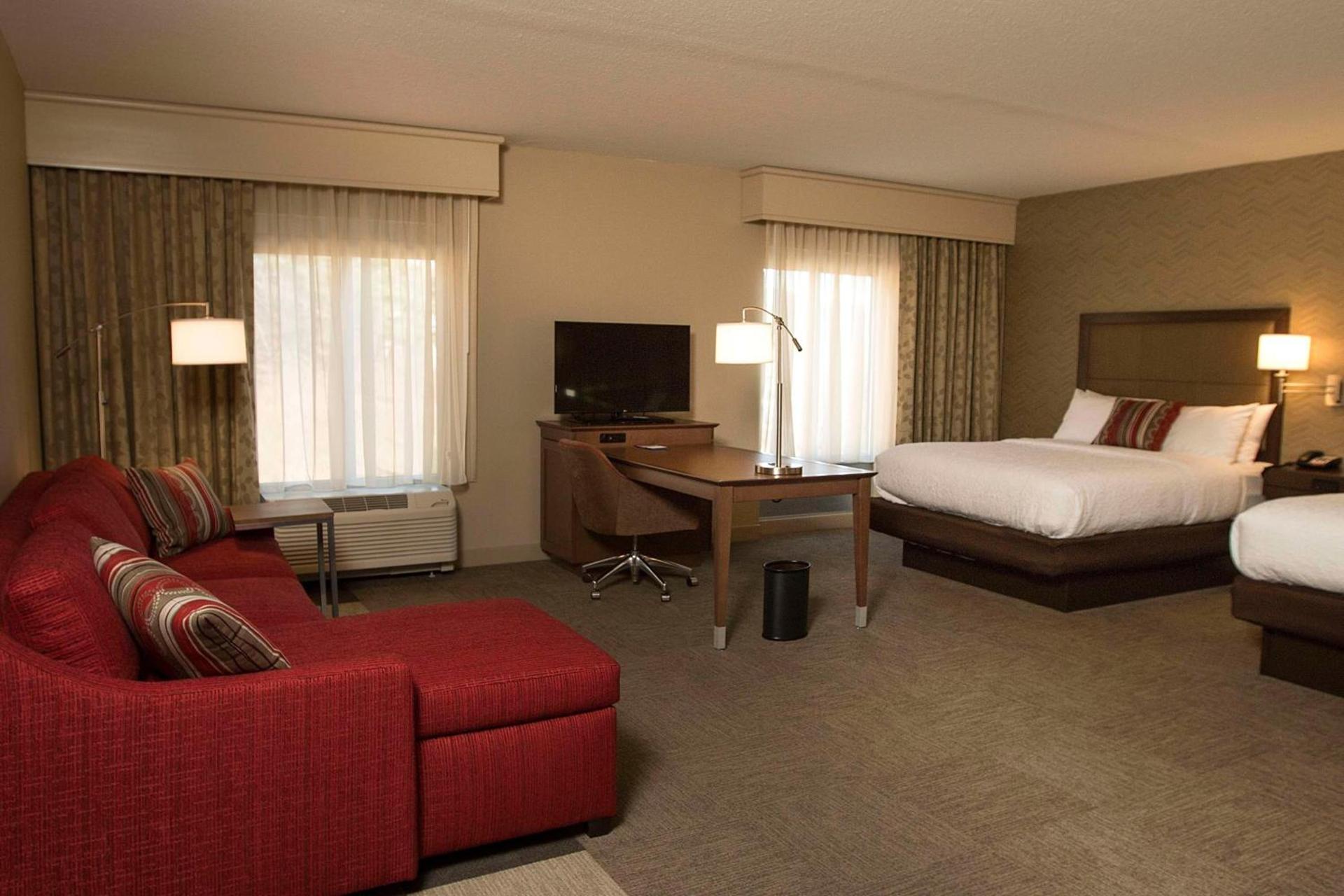 Hampton Inn & Suites Boone, Nc photo 54