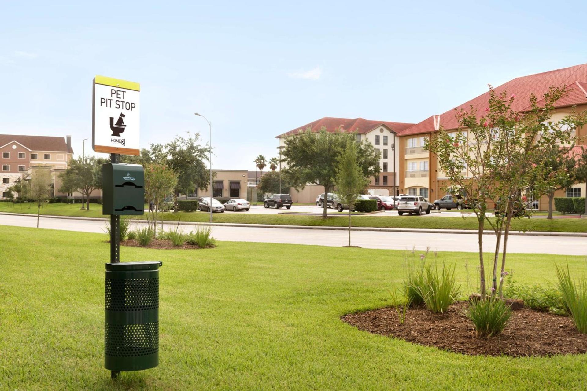 Home2 Suites by Hilton Houston Webster photo 2