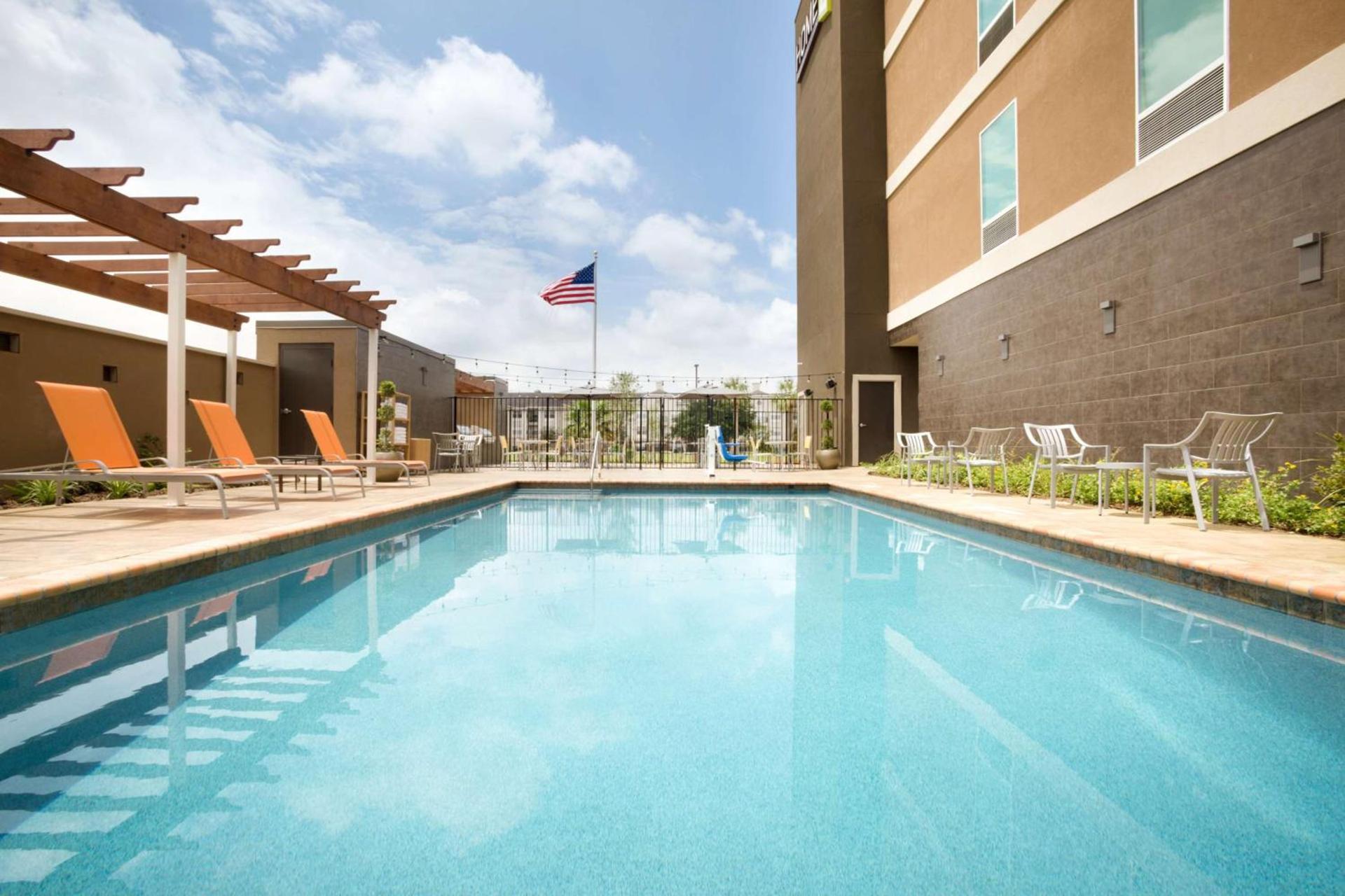 Home2 Suites by Hilton Houston Webster photo 11