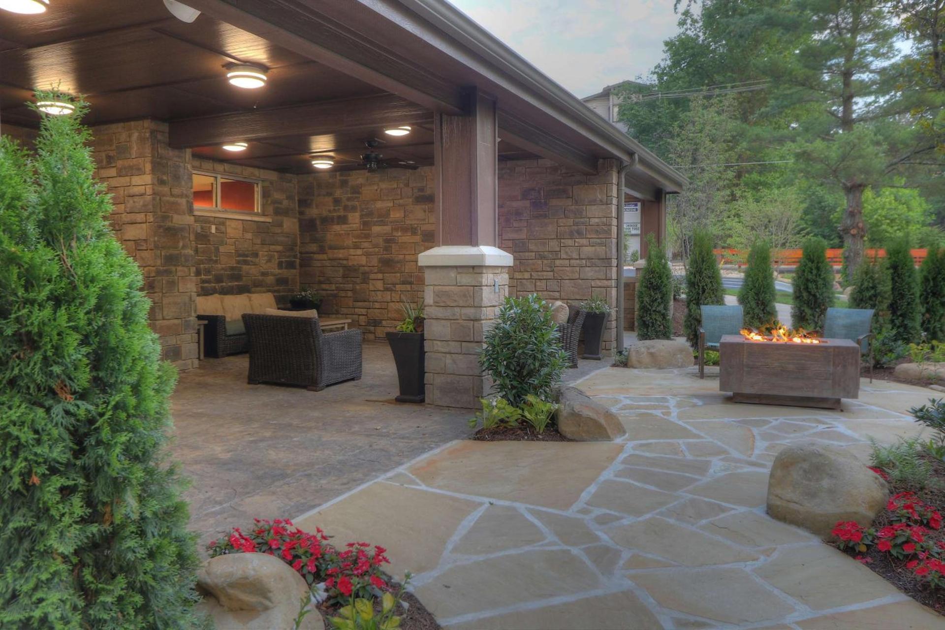 Hampton Inn Gatlinburg Historic Nature Trail, Tn photo 4