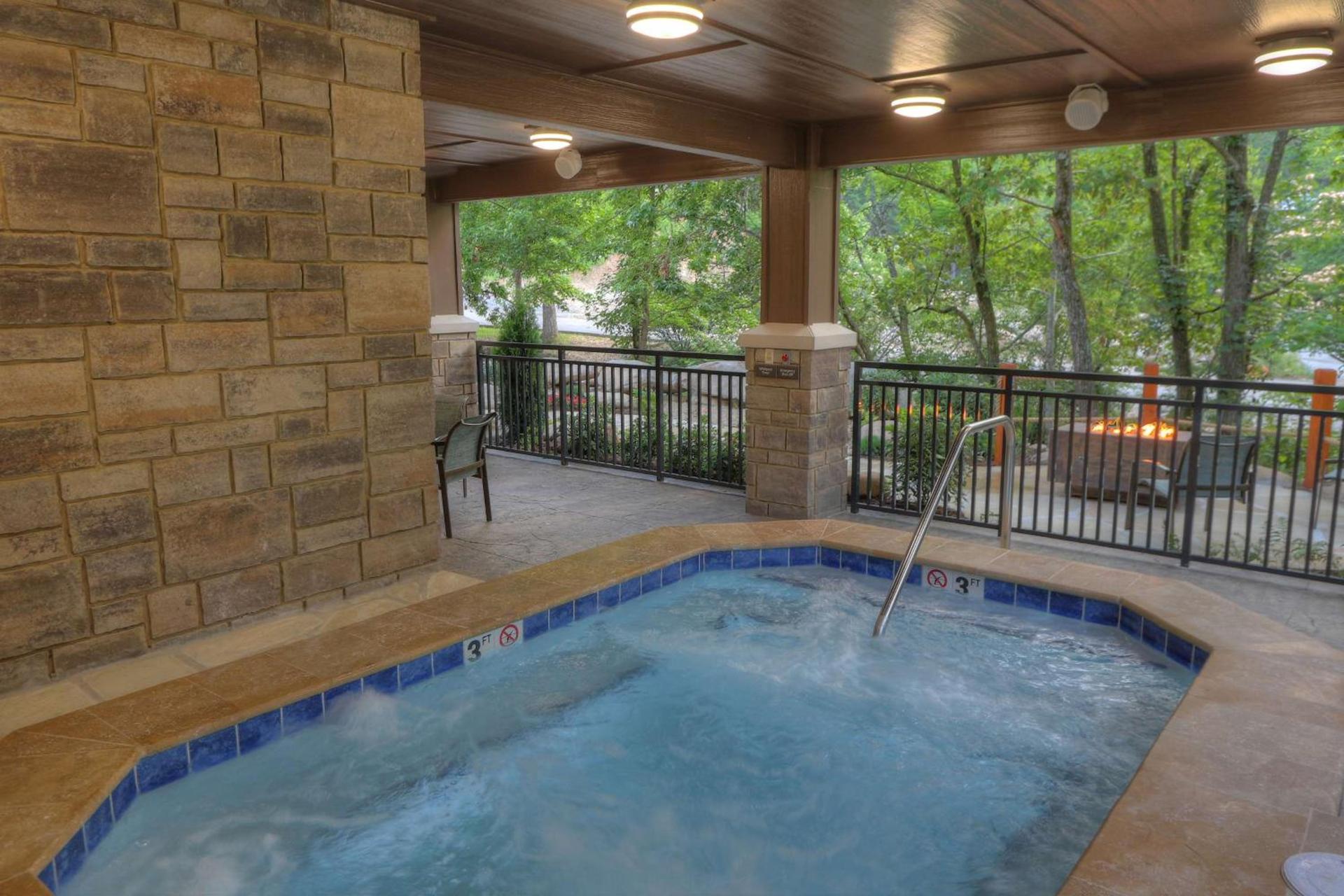 Hampton Inn Gatlinburg Historic Nature Trail, Tn photo 35