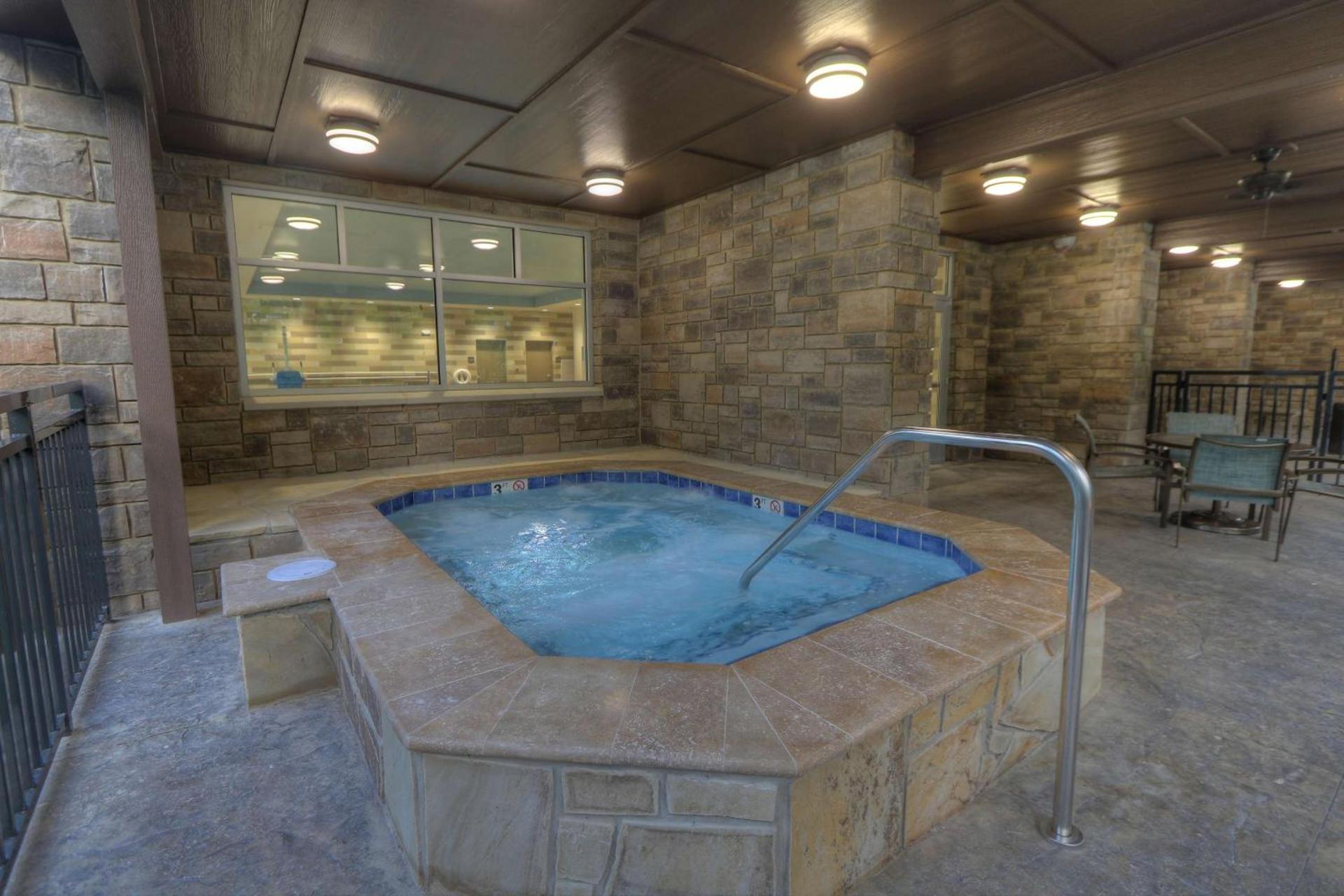 Hampton Inn Gatlinburg Historic Nature Trail, Tn photo 36