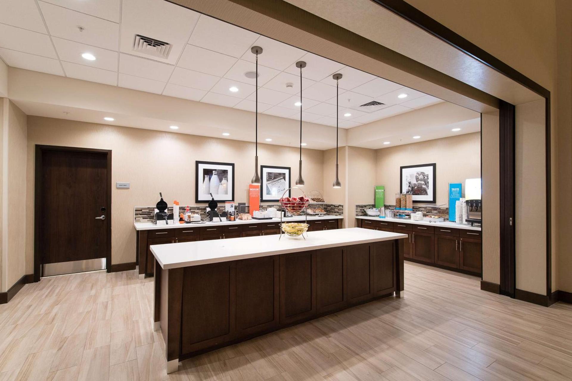 Hampton Inn and Suites Fayetteville, NC photo 13