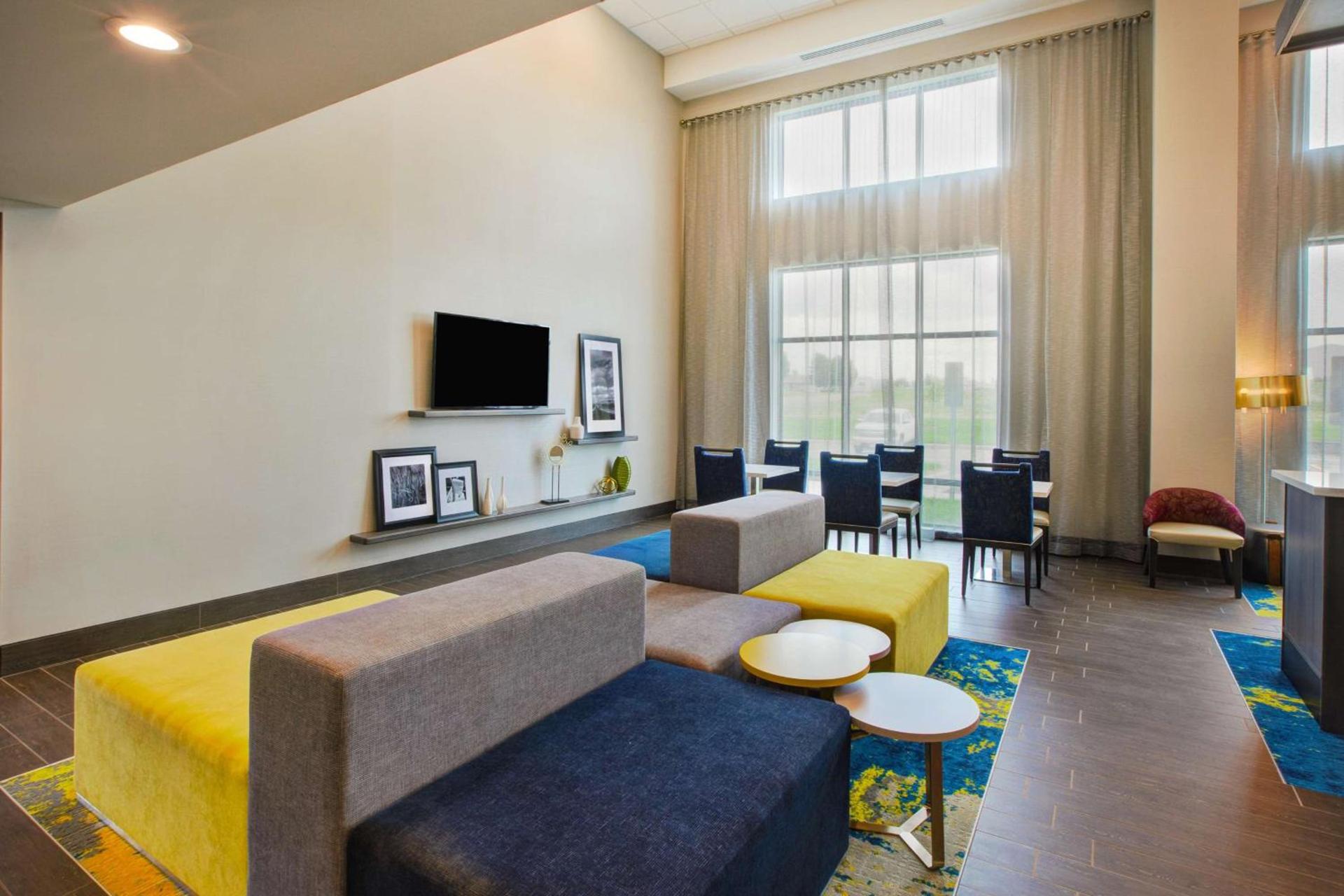 Hampton Inn & Suites By Hilton, Southwest Sioux Falls photo 6