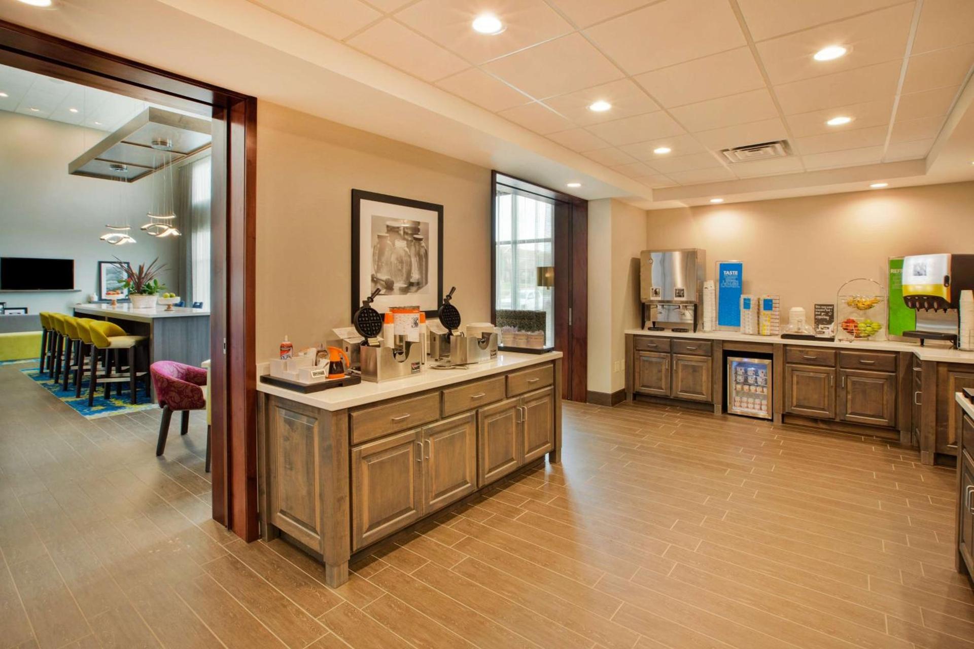 Hampton Inn & Suites By Hilton, Southwest Sioux Falls photo 13