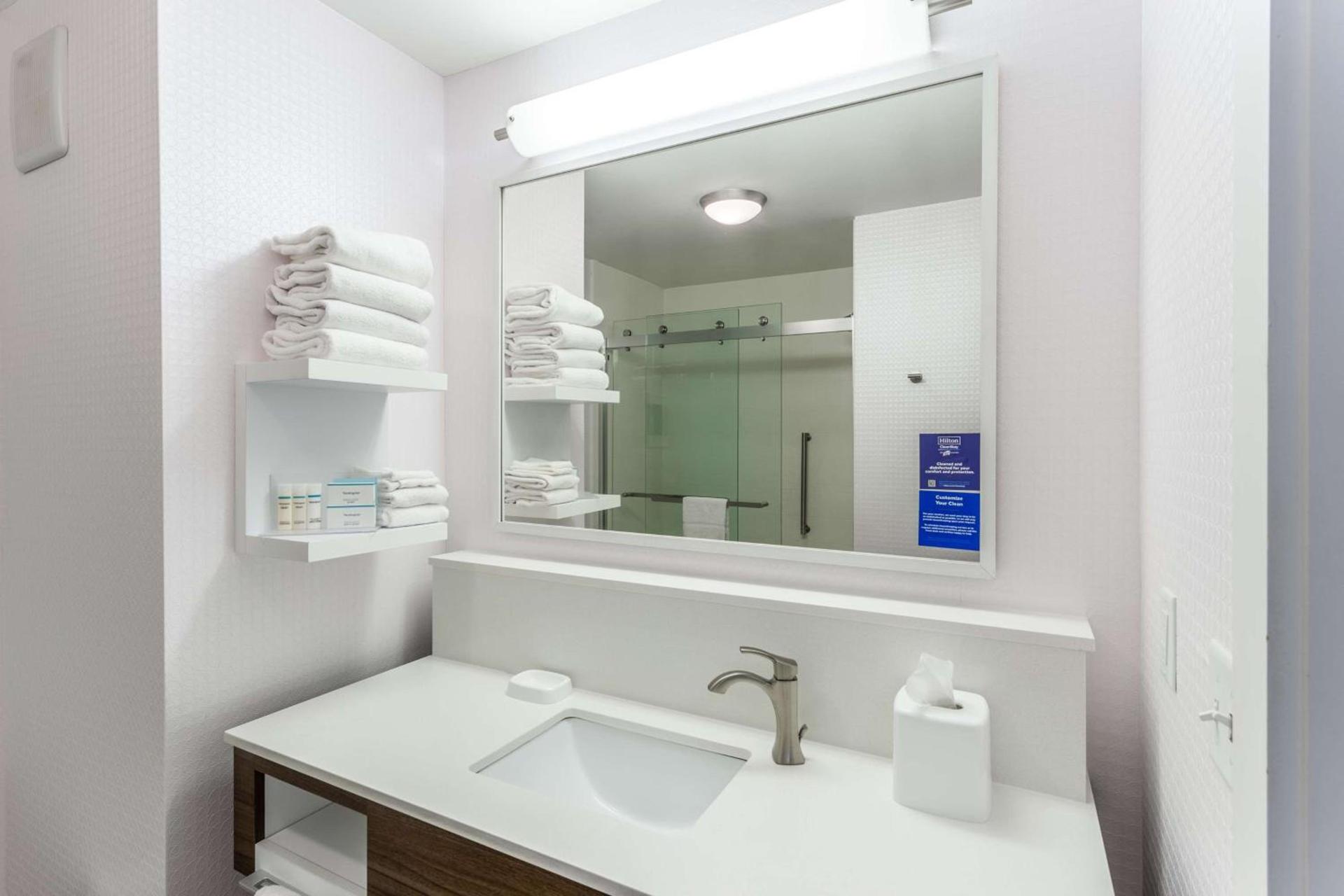 Hampton Inn & Suites By Hilton, Southwest Sioux Falls photo 16