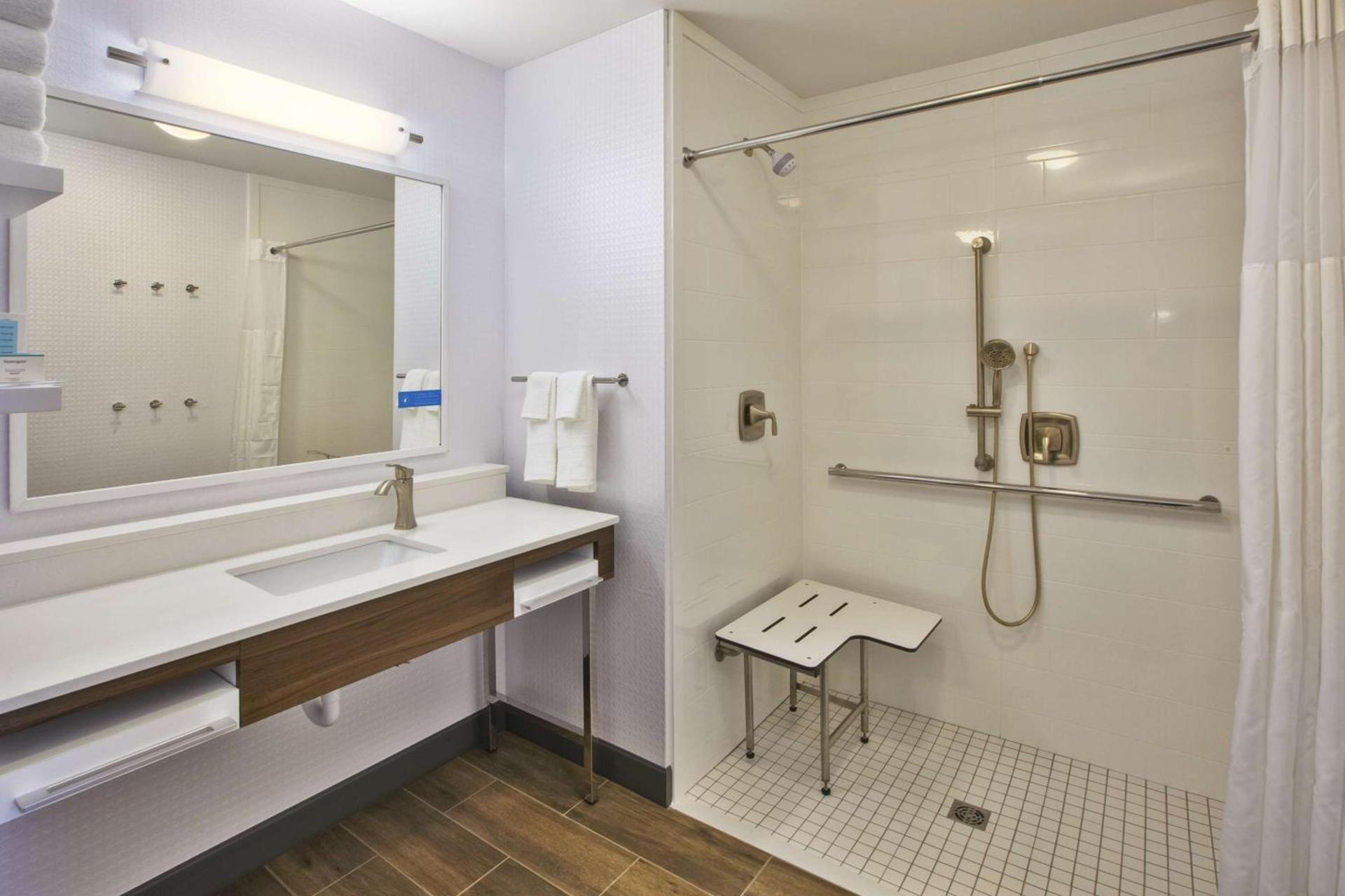 Hampton Inn & Suites By Hilton, Southwest Sioux Falls photo 24