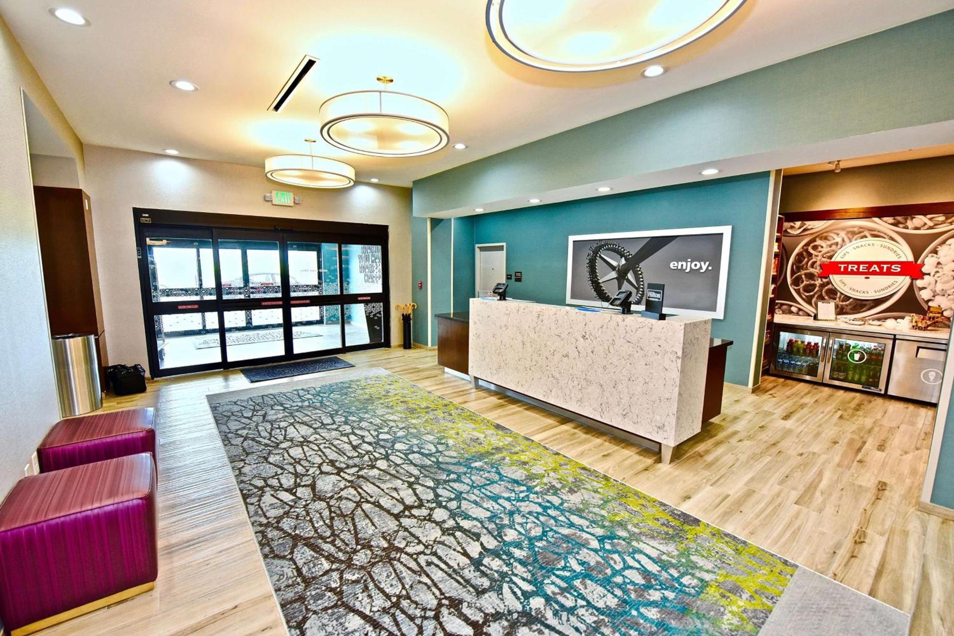 Hampton Inn By Hilton Kirksville MO photo 4