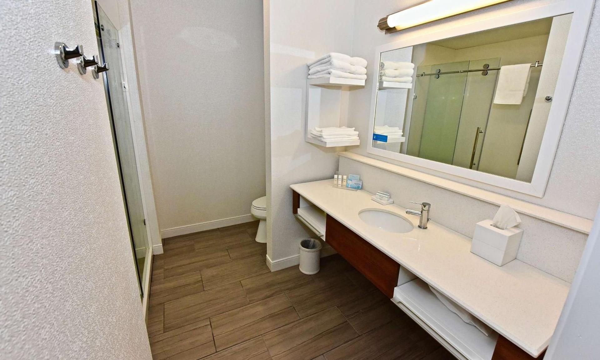 Hampton Inn By Hilton Kirksville MO photo 38